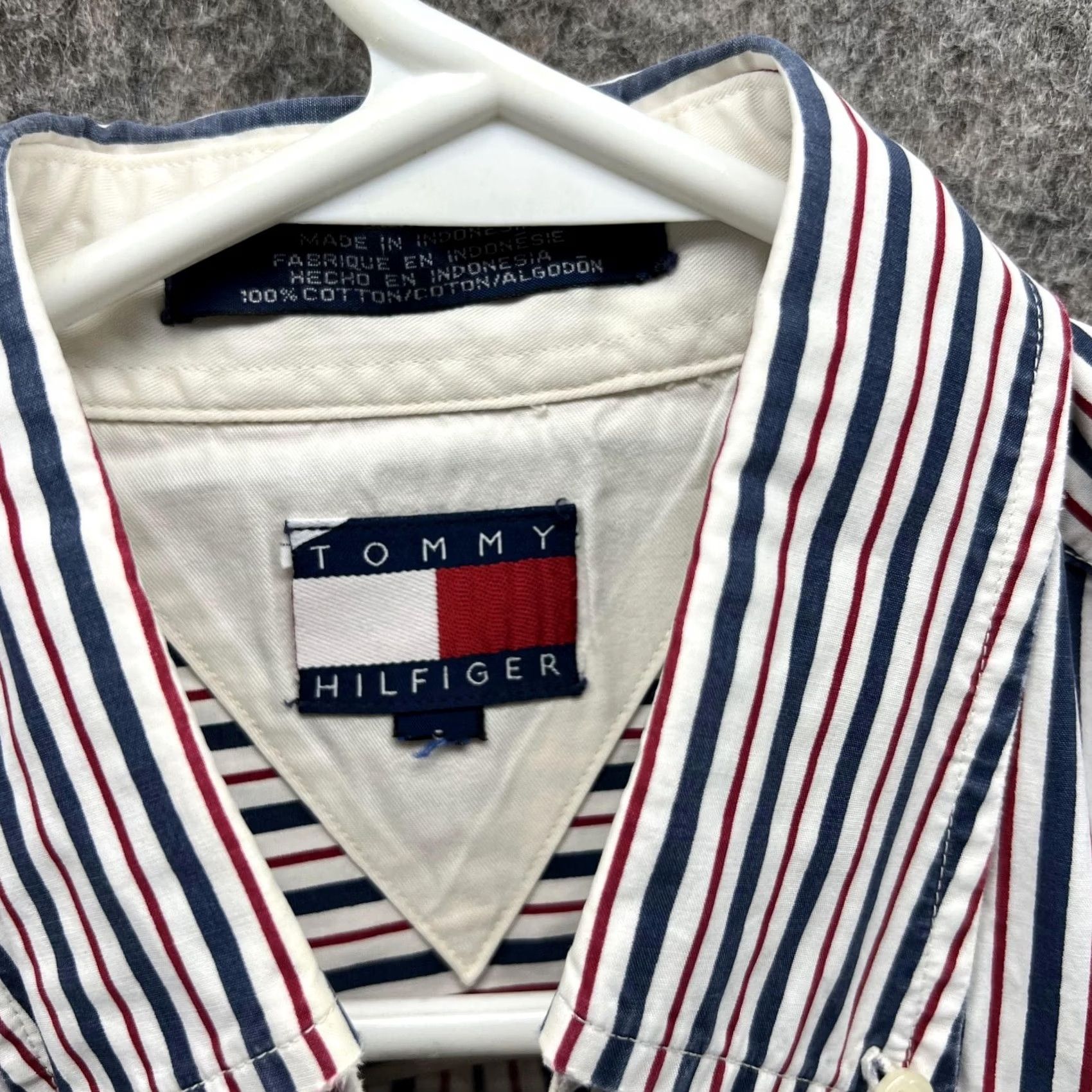 Tommy Hilfiger VINTAGE Tommy Hilfiger Shirt Men Large White Red Blue Striped Casual Button Down 90s Mens Size US L / EU 52-54 / 3 - 7 Thumbnail