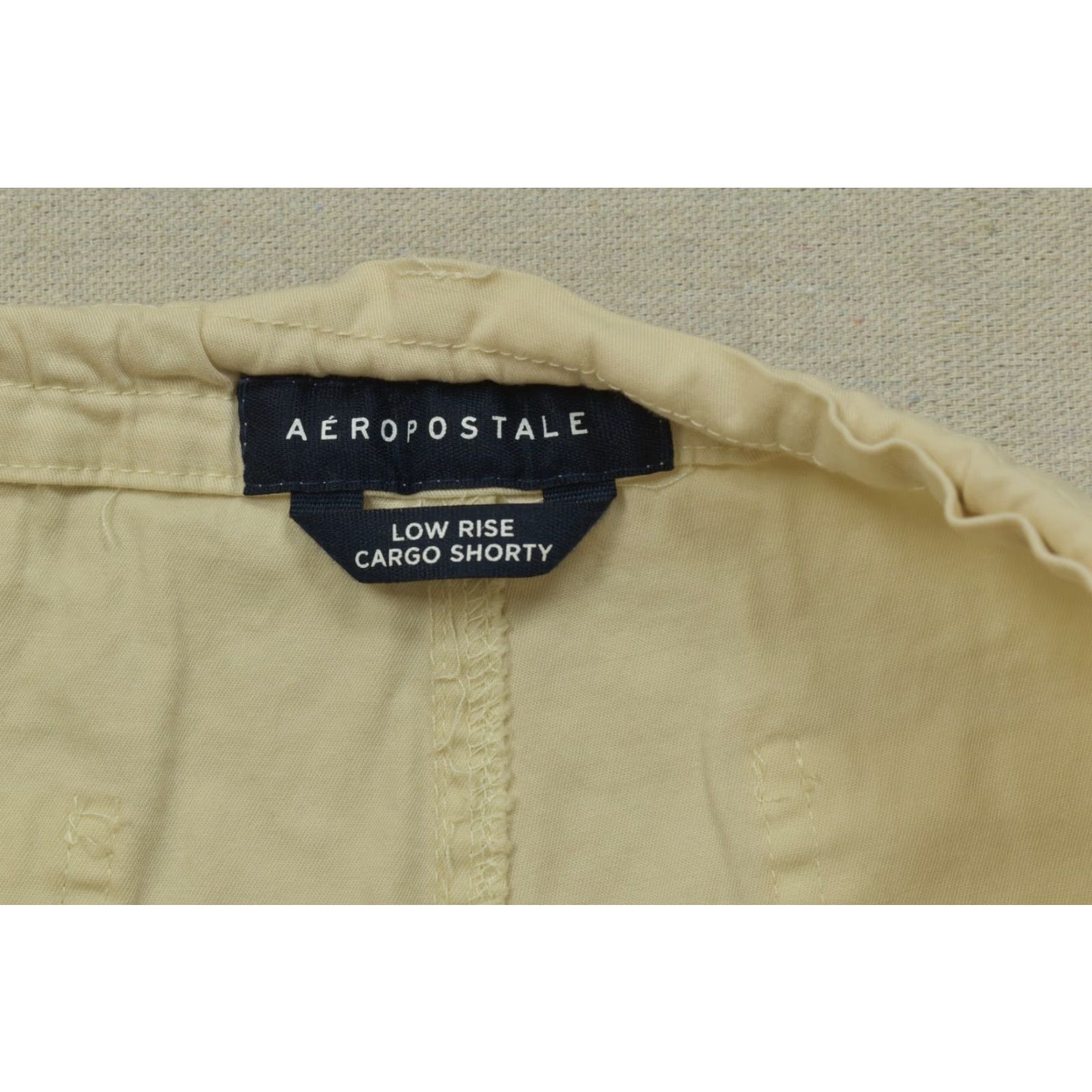 Vintage Aéropostale Women's XS Cargo Short Cream Twill Cotton New With Tags Ivory Summer Casual Womens Size 26" / US 2 / IT 38 - 8 Thumbnail