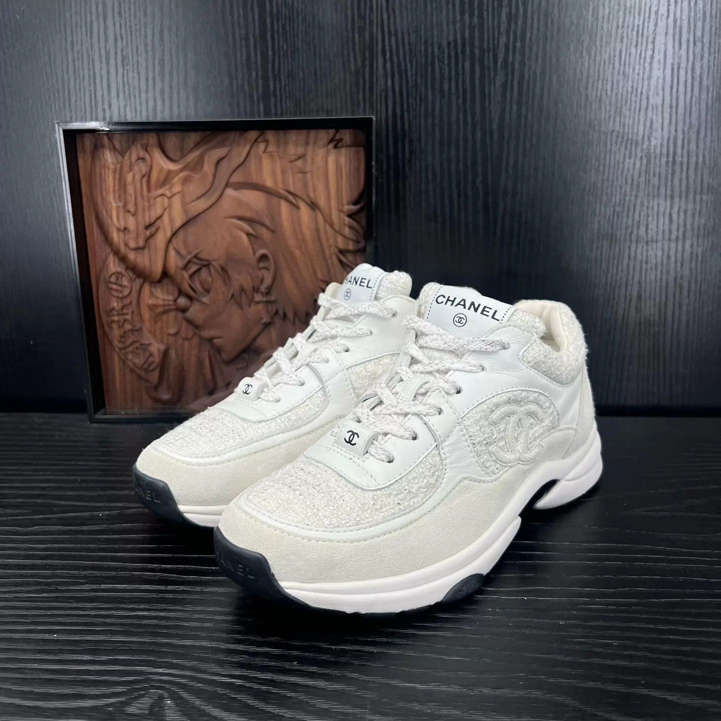 Chanel Chanel white suede sneaker 36.5 mint Size US 6 / IT 36 - 1 Thumbnail
