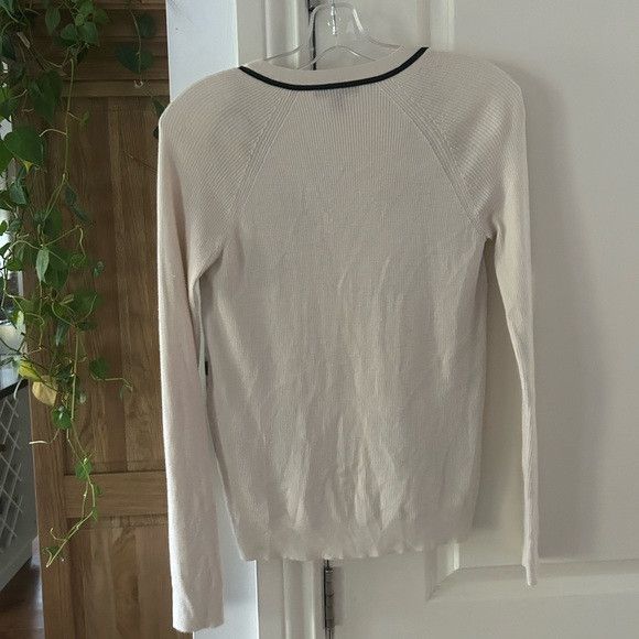 Louis Vuitton LOUIS VUITTON floral silk panel beige ribbed wool cardigan Size S / US 4 / IT 40 - 12 Thumbnail