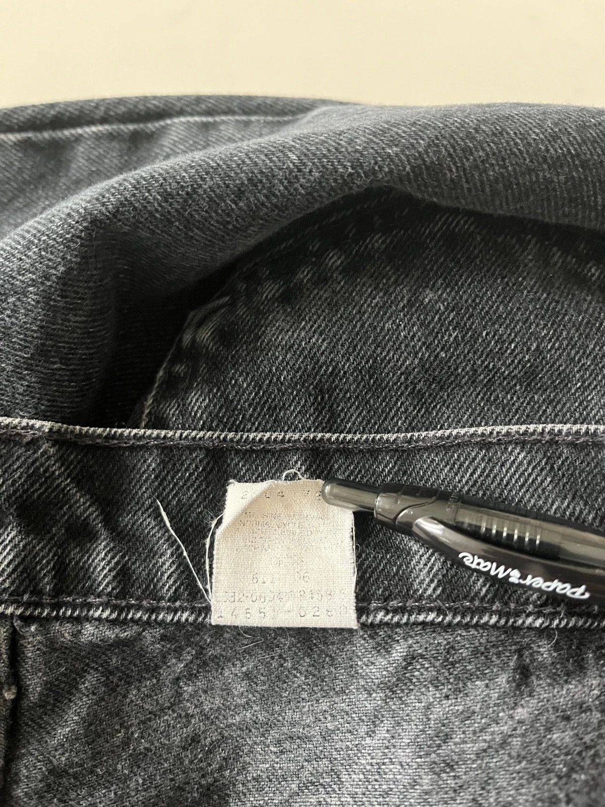 Levi's Vintage Clothing Vintage Levi's Jeans 12 S Black Tapered 551 Made in USA 90s Size 34" / US 12 / IT 48 - 5 Thumbnail