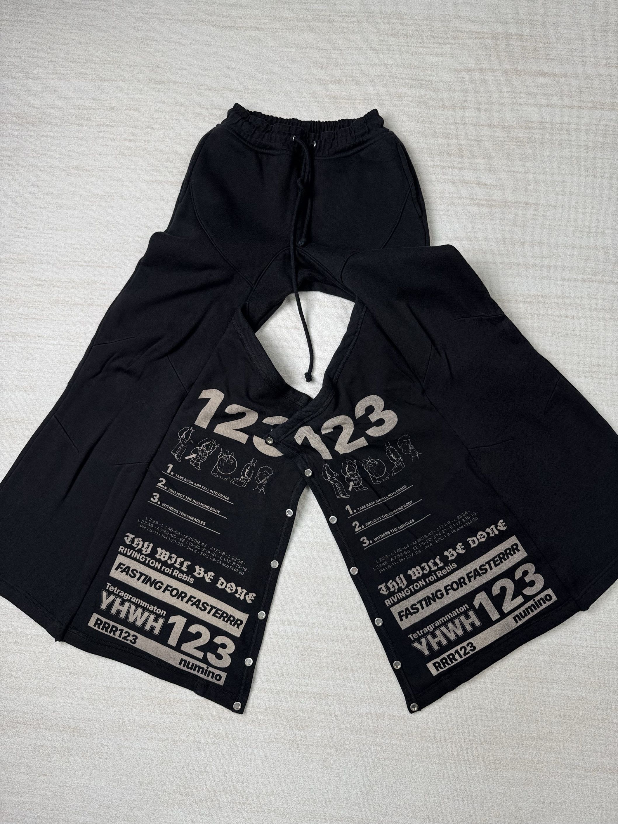 RRR-123 UNWORN* RRR-123 Emergency Prayer Sweatpants Size US 30 / EU 46 - 1 Thumbnail