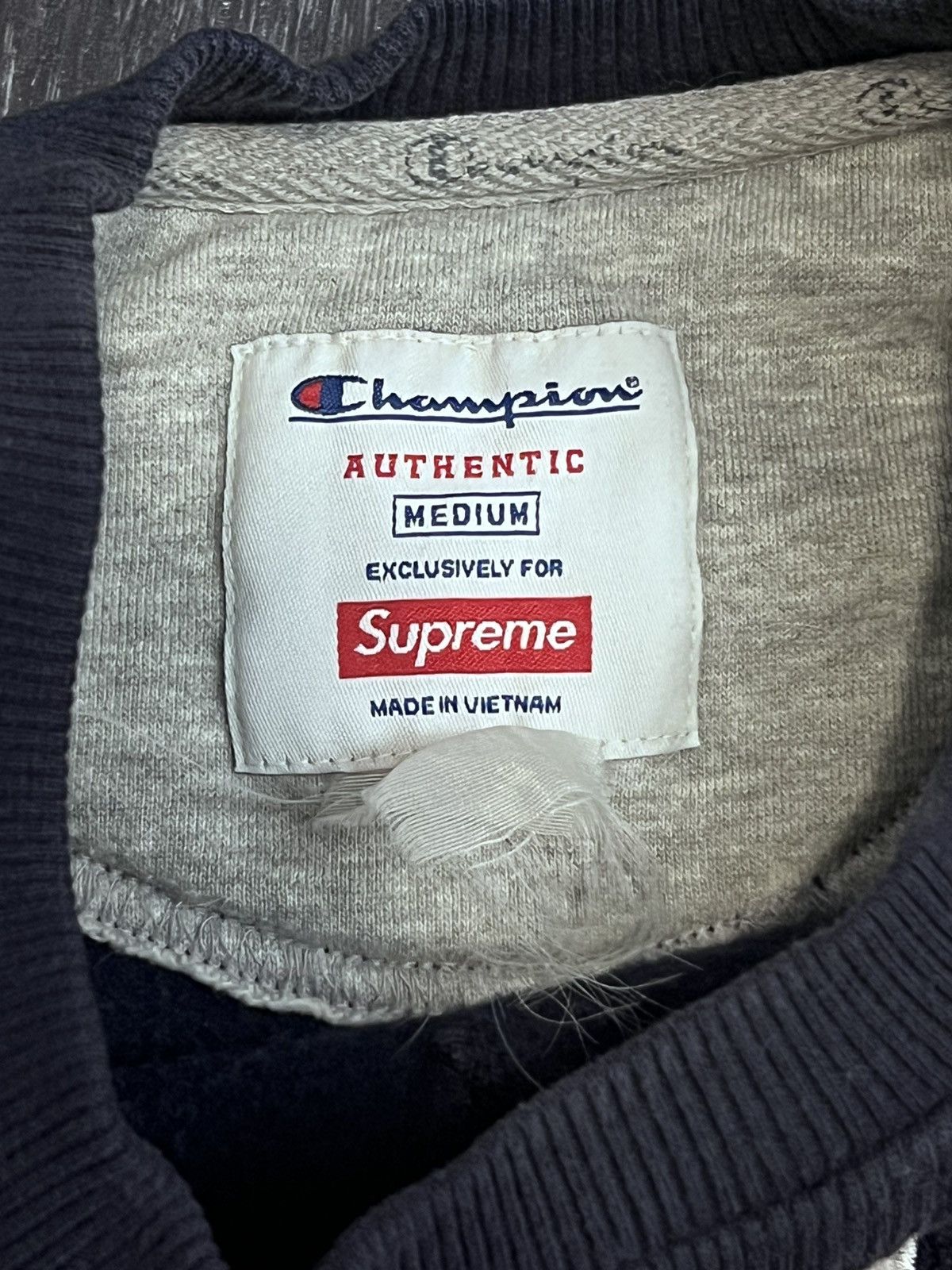 Champion × Supreme Supreme Champion Crewneck Sweatshirt Medium Navy Blue Stars Size US M / EU 48-50 / 2 - 5 Thumbnail