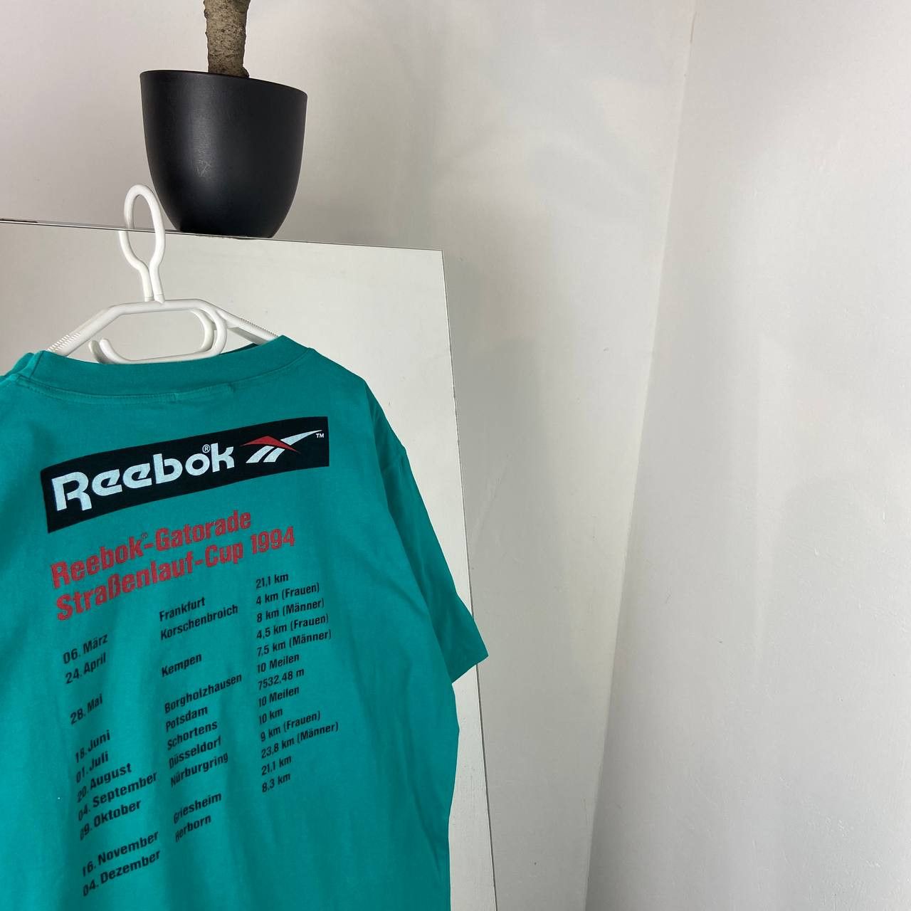 Reebok Reebok Marathon 90s Running Vintage 90s T-Shirt Size US L / EU 52-54 / 3 - 3 Thumbnail