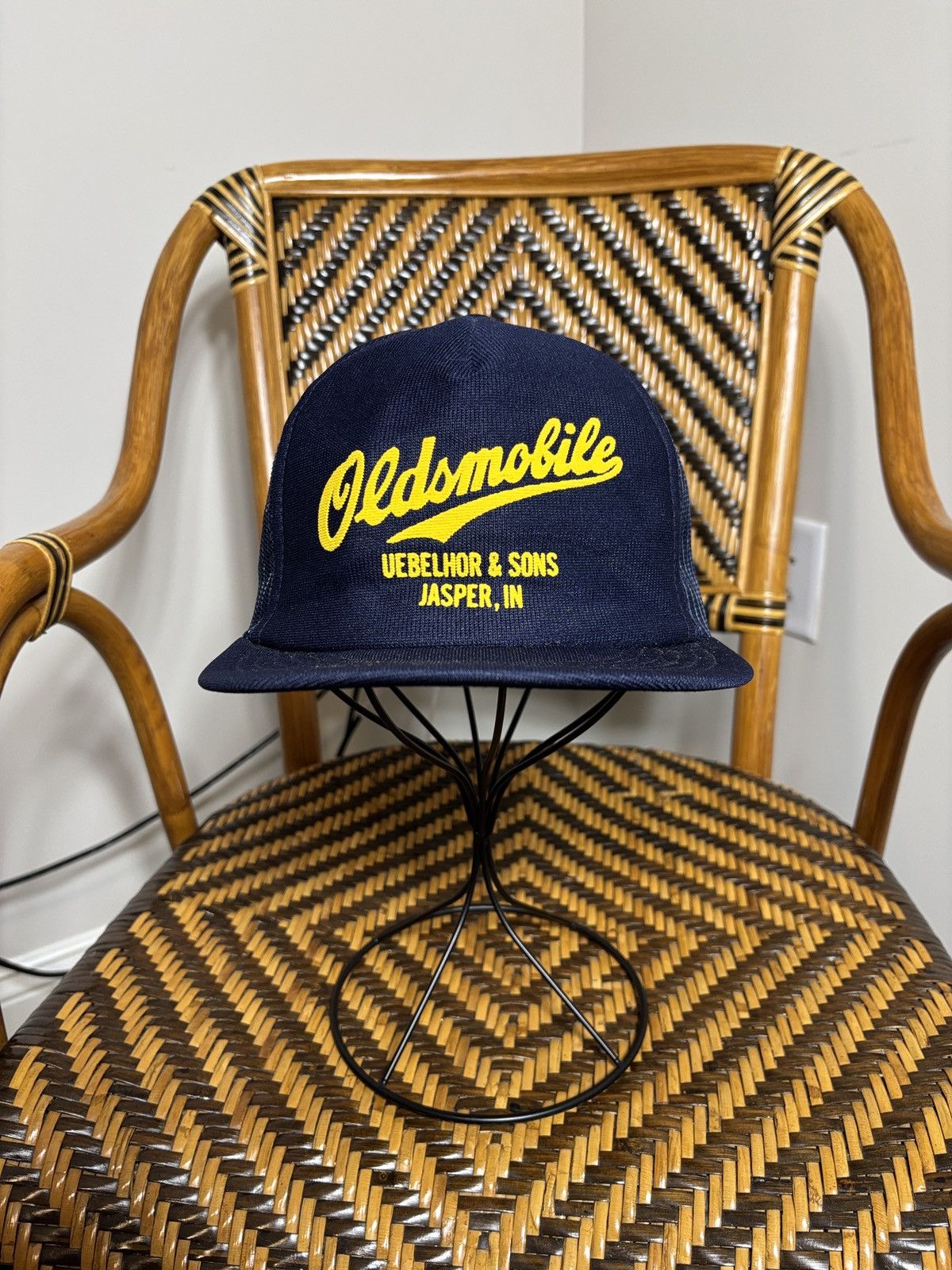Vintage Vintage Oldsmobile Script Trucker Hat Size ONE SIZE - 1 Thumbnail