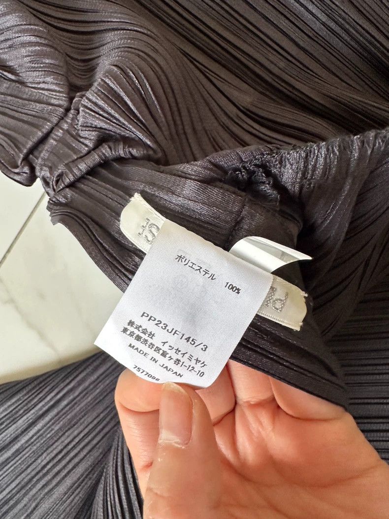 Issey Miyake Issey Miyake size:3 Black pleated chicken leg shorts Size 31" - 6 Thumbnail