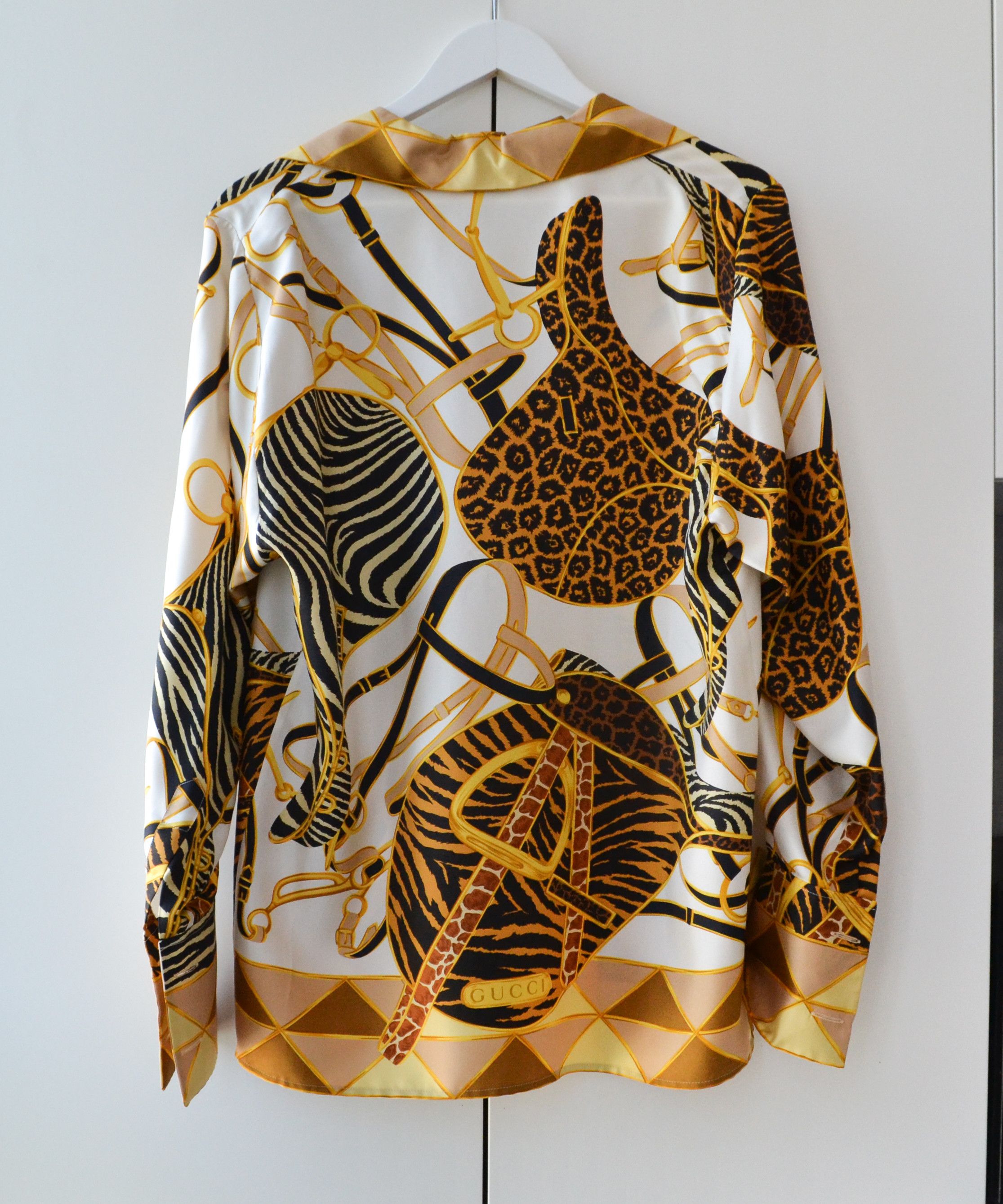 Gucci GUCCI Shirt Long Sleeve Chain Printed 1993 Silk Vintage Size S / US 4 / IT 40 - 4 Thumbnail