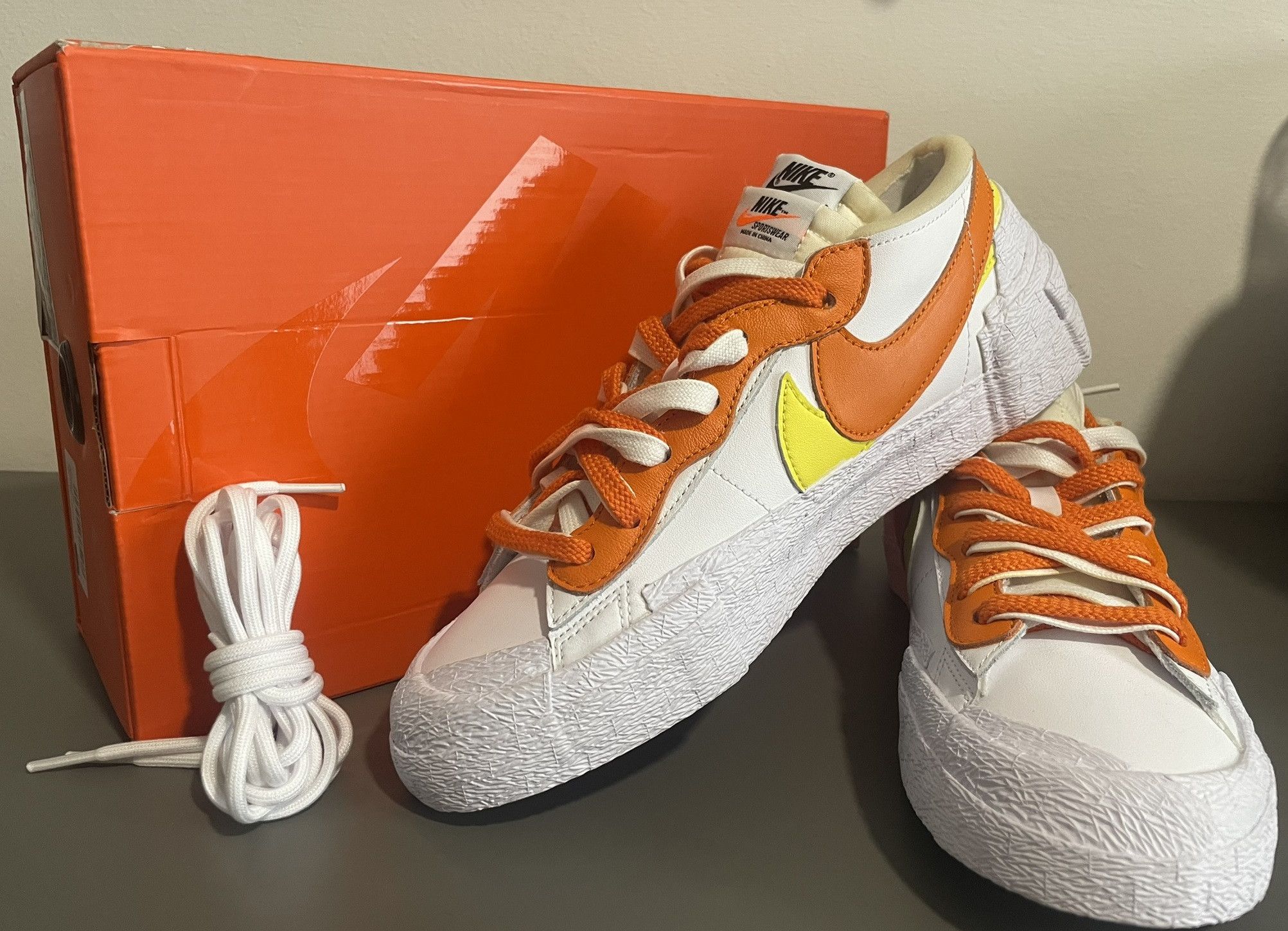 Nike Nike Blazer Low x Sacai Size US 9 / EU 42 - 10 Thumbnail