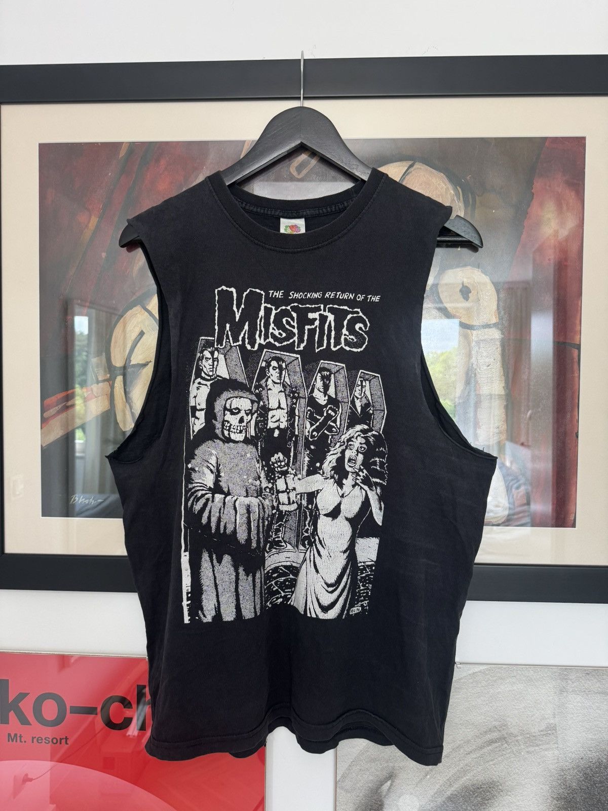 Band Tees Misfits The Shocking Return Horror Punk Rock Sleeveless Tee Size US M / EU 48-50 / 2 - 1 Thumbnail