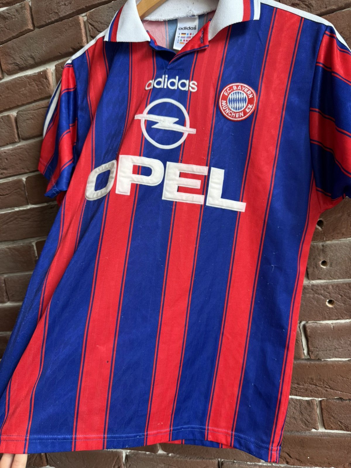 Vintage Rare Vintage 90s Adidas FC Bayern Munich Klinsmann Jersey Size US S / EU 44-46 / 1 - 3 Thumbnail
