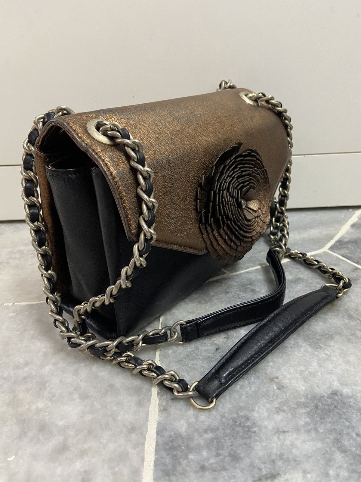 Vivienne Westwood Chain Orb Leather Shoulder Bag Size ONE SIZE - 3 Thumbnail
