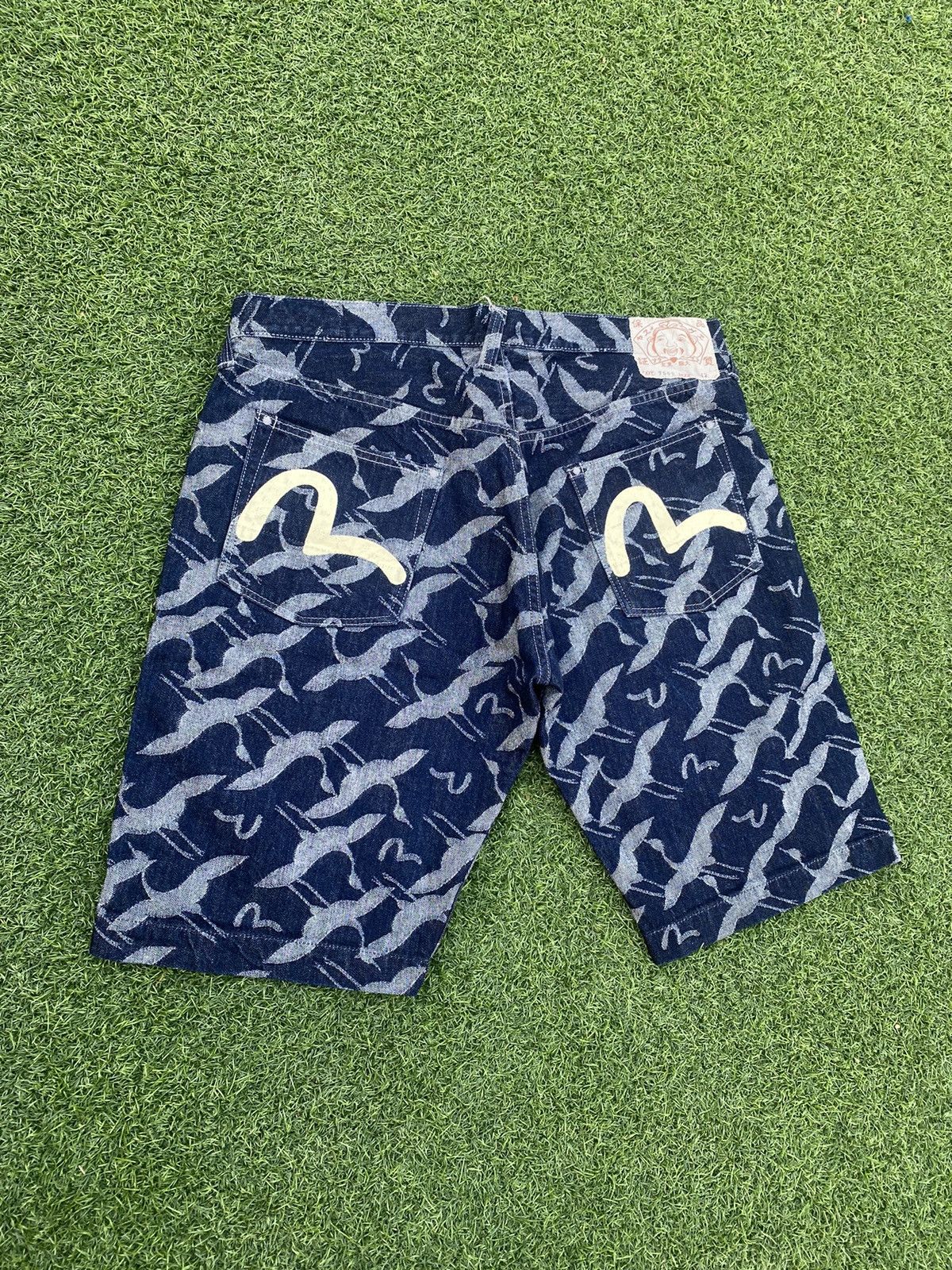 Evisu EVISU ALL OVER PRINT LOGO WITH WHITE SEAGULL SHORT PANTS Size US 38 / EU 54 - 2 Thumbnail