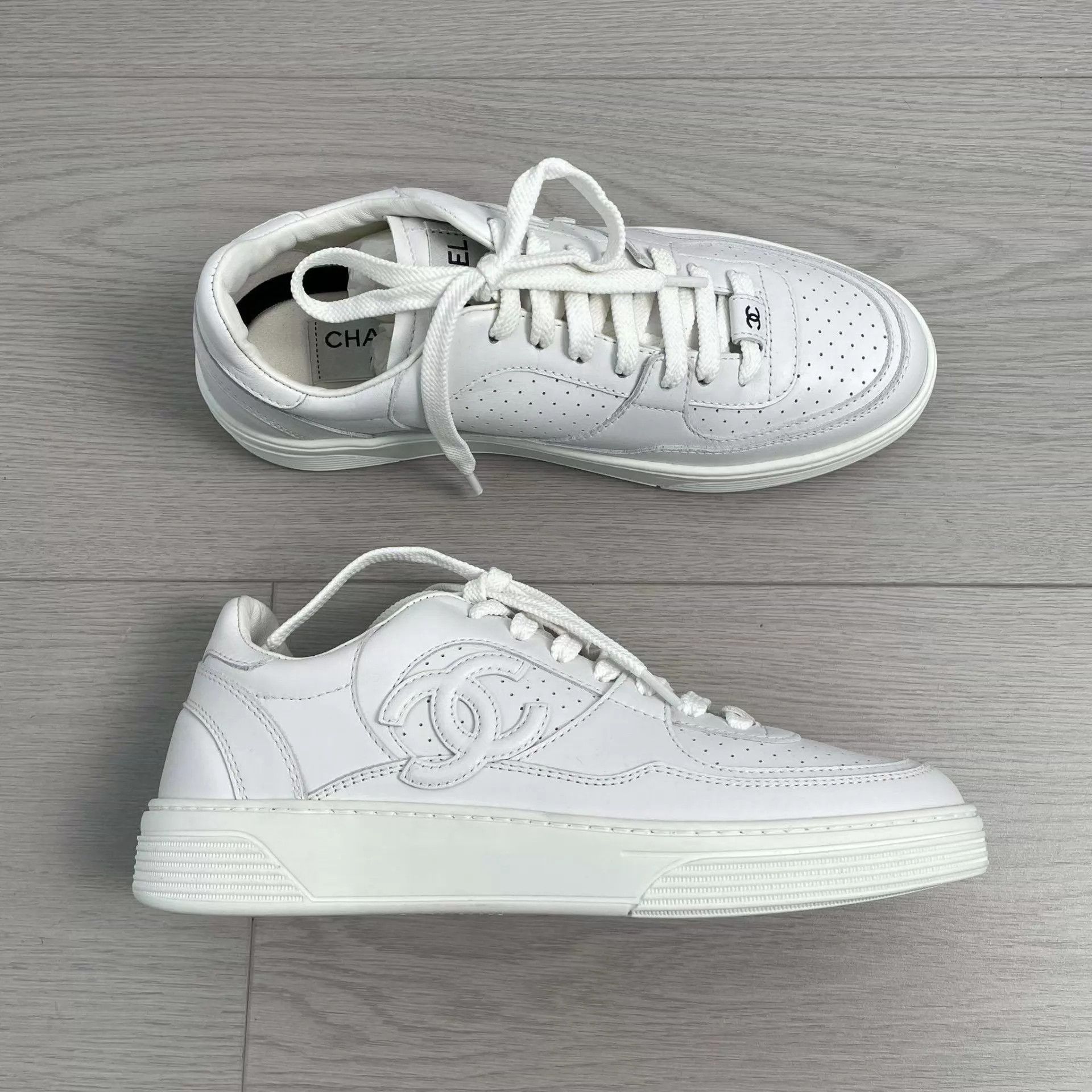 Chanel Chanel white calfskin sneakers size 37 Size US 6.5 / IT 36.5 - 2 Thumbnail