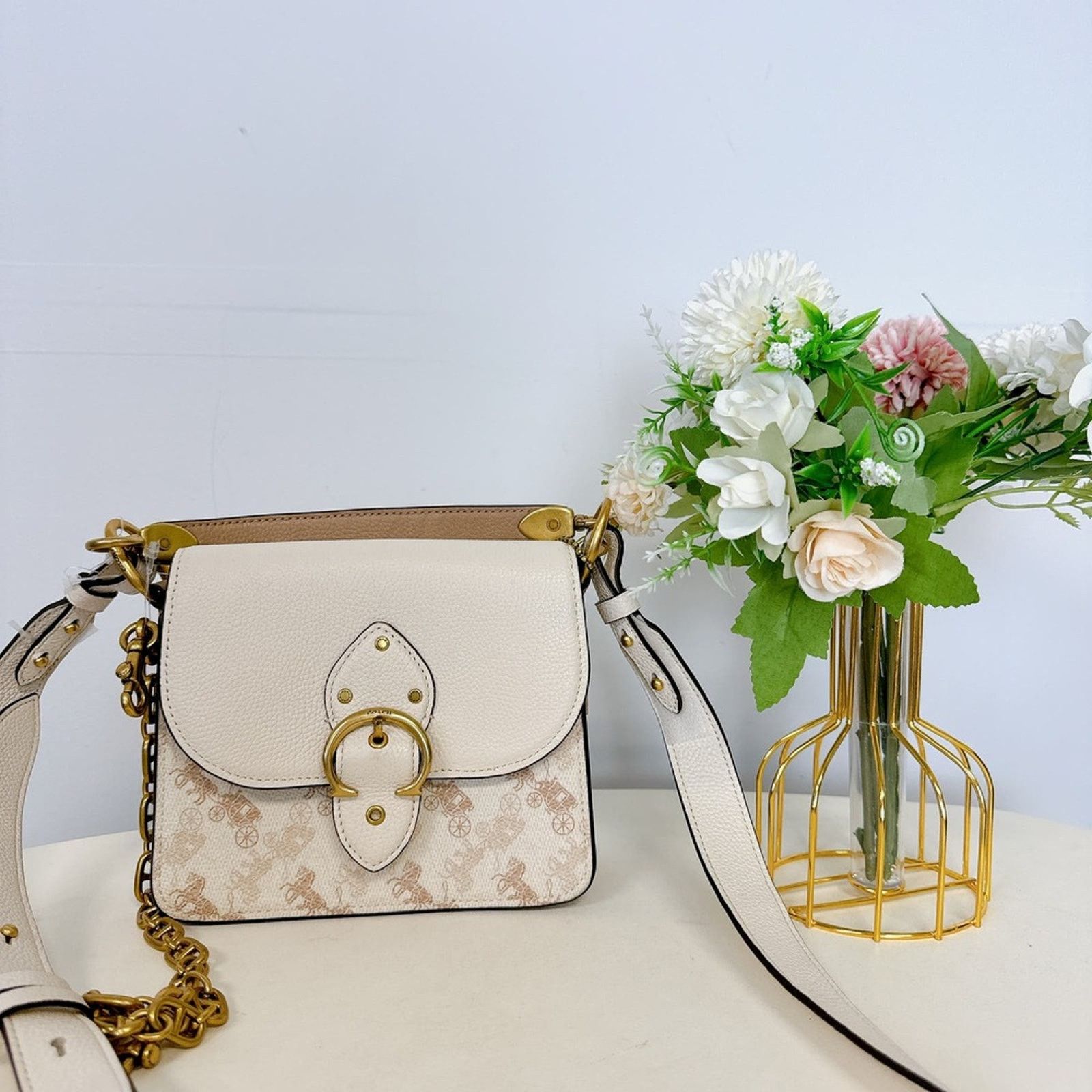 Coach Coach 4603 Beat Shoulder Bag 18 Horse Carriage Print Chalk Size ONE SIZE - 2 Thumbnail