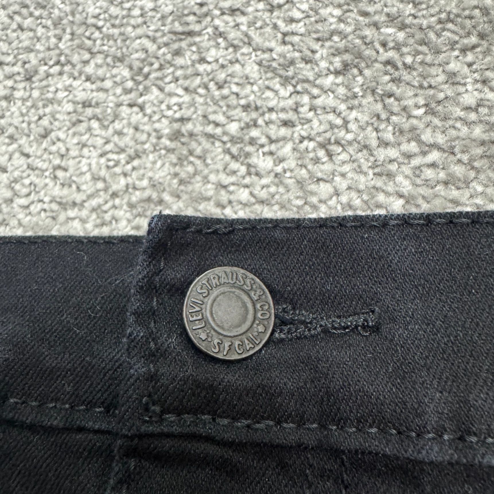 Levi's Levi's 502 Denim Jeans Women's Regular Taper 30x30 Black Dark Wash Mid Rise 18 Women's Jeans Size 40" / US 18 - 3 Thumbnail