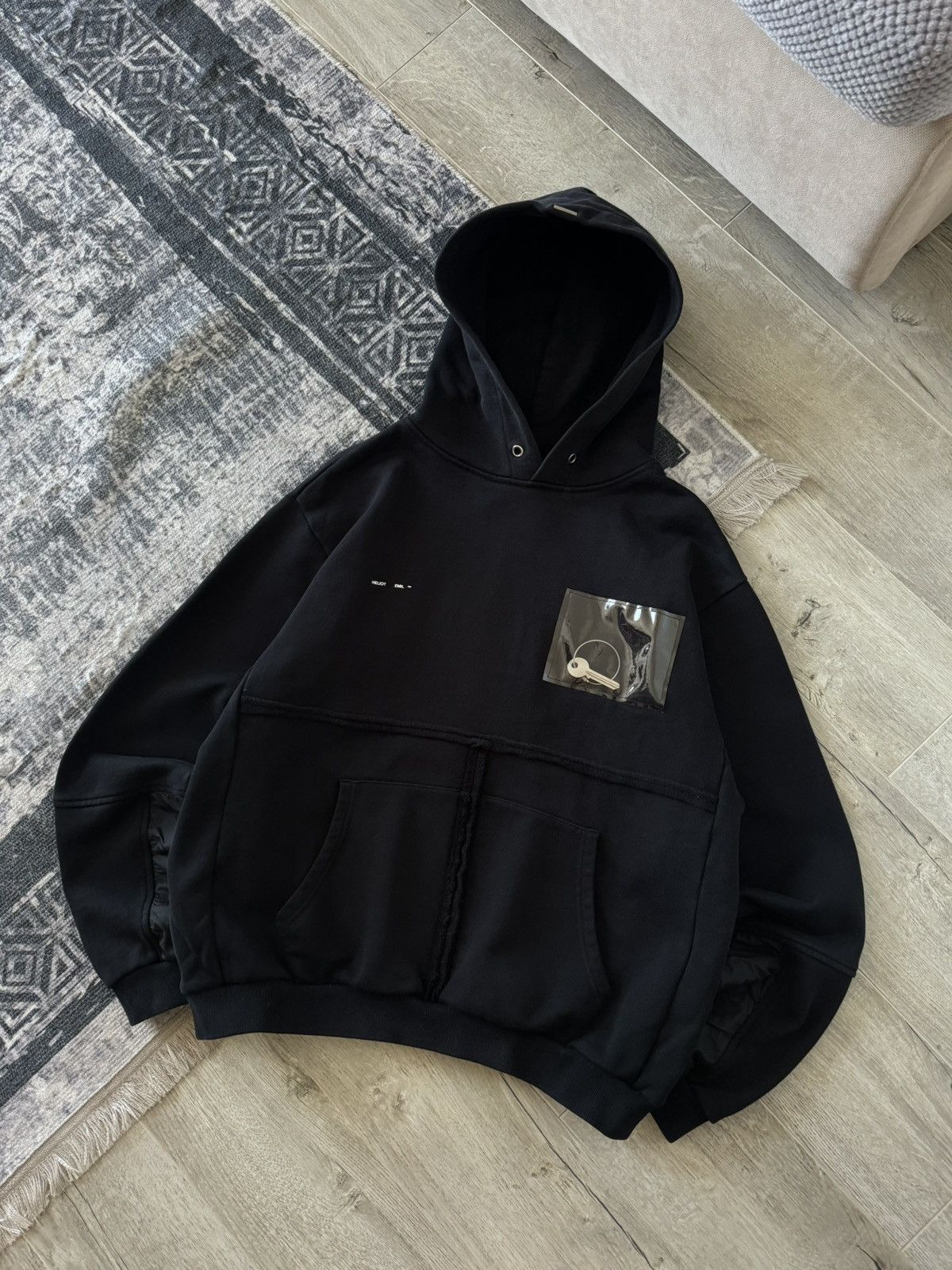 Heliot Emil Heliot Emil Key Patch Avantgarde Black Hoodie Size US L / EU 52-54 / 3 - 2 Thumbnail