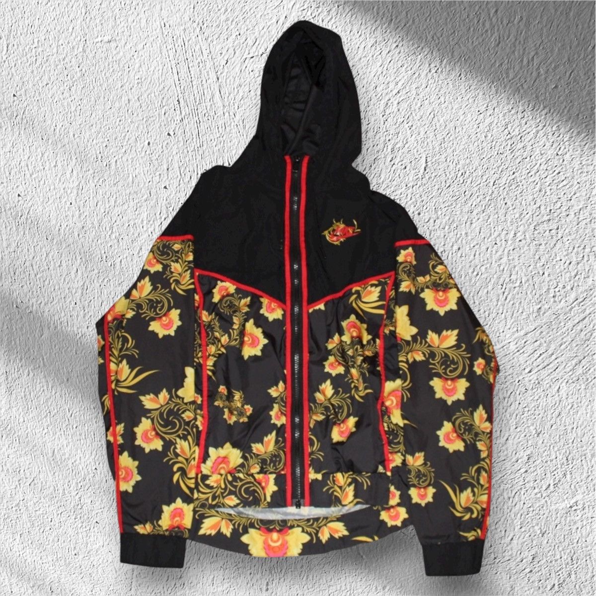 Nike Nike Sportswear Windrunner Floral Windbreaker Jacket Medium Size US M / EU 48-50 / 2 - 1 Thumbnail