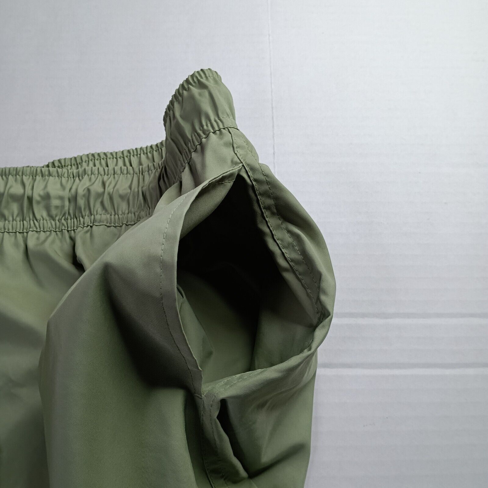 Nike Nike Men's Club Flow Relaxed Fit 6" Shorts Oil Green Size XL Size US 38 / EU 54 - 3 Thumbnail