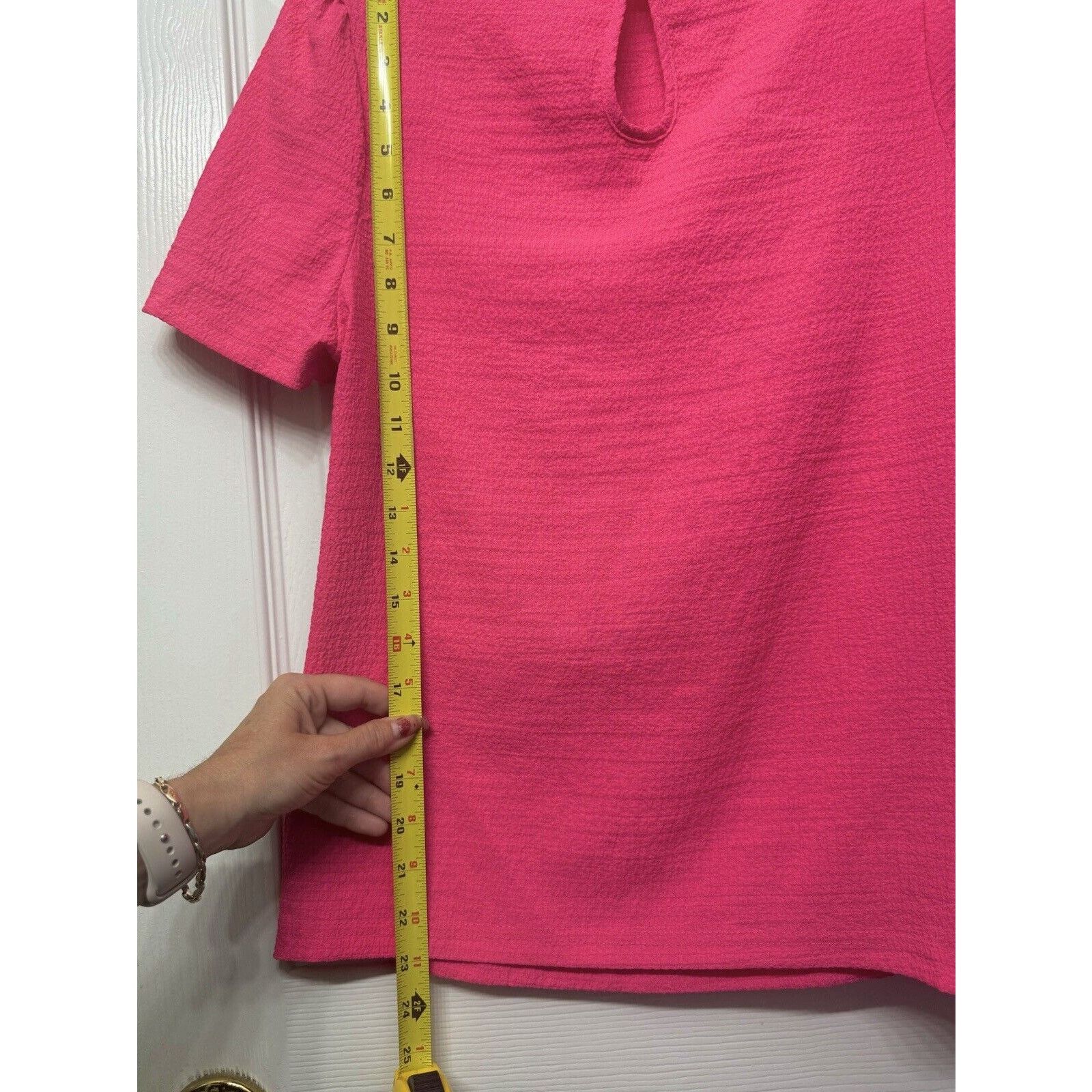 Shein NWOT! SHEIN Ruched Chic Keyhole Short Sleeve Blouse, Pink M Size M / US 6-8 / IT 42-44 - 10 Thumbnail