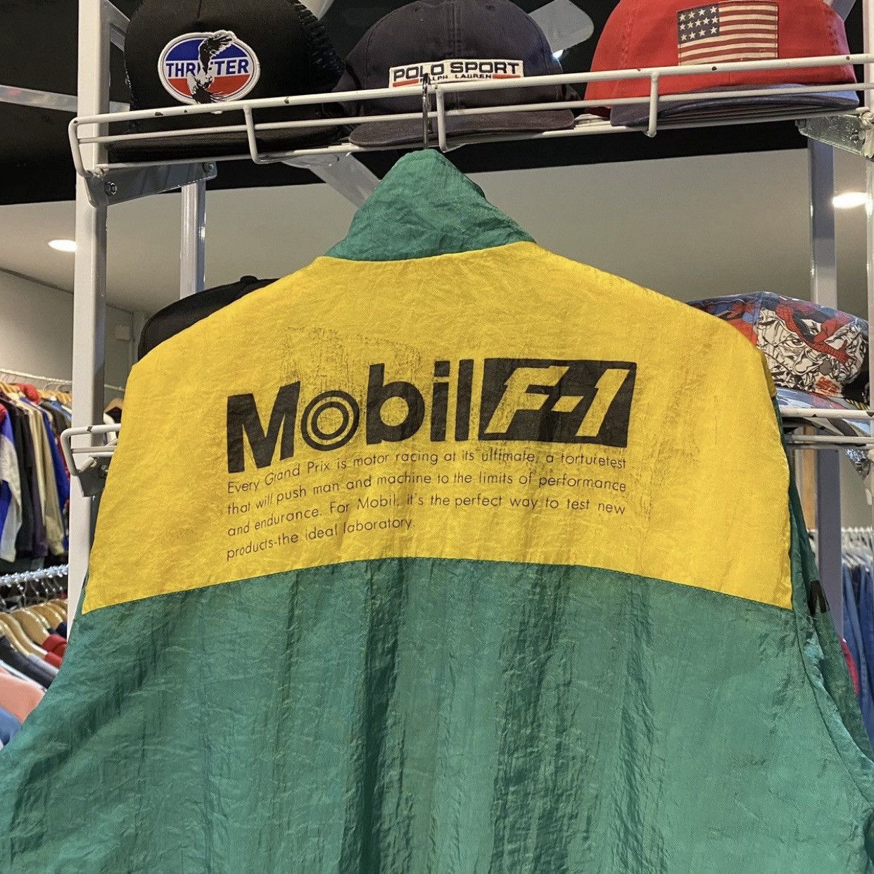 Ferrari × Mercedes-Benz × Vintage Vintage Mobil F1 Mobil 1 Rally Formula 5W-50 Light Jackets Size US M / EU 48-50 / 2 - 4 Thumbnail