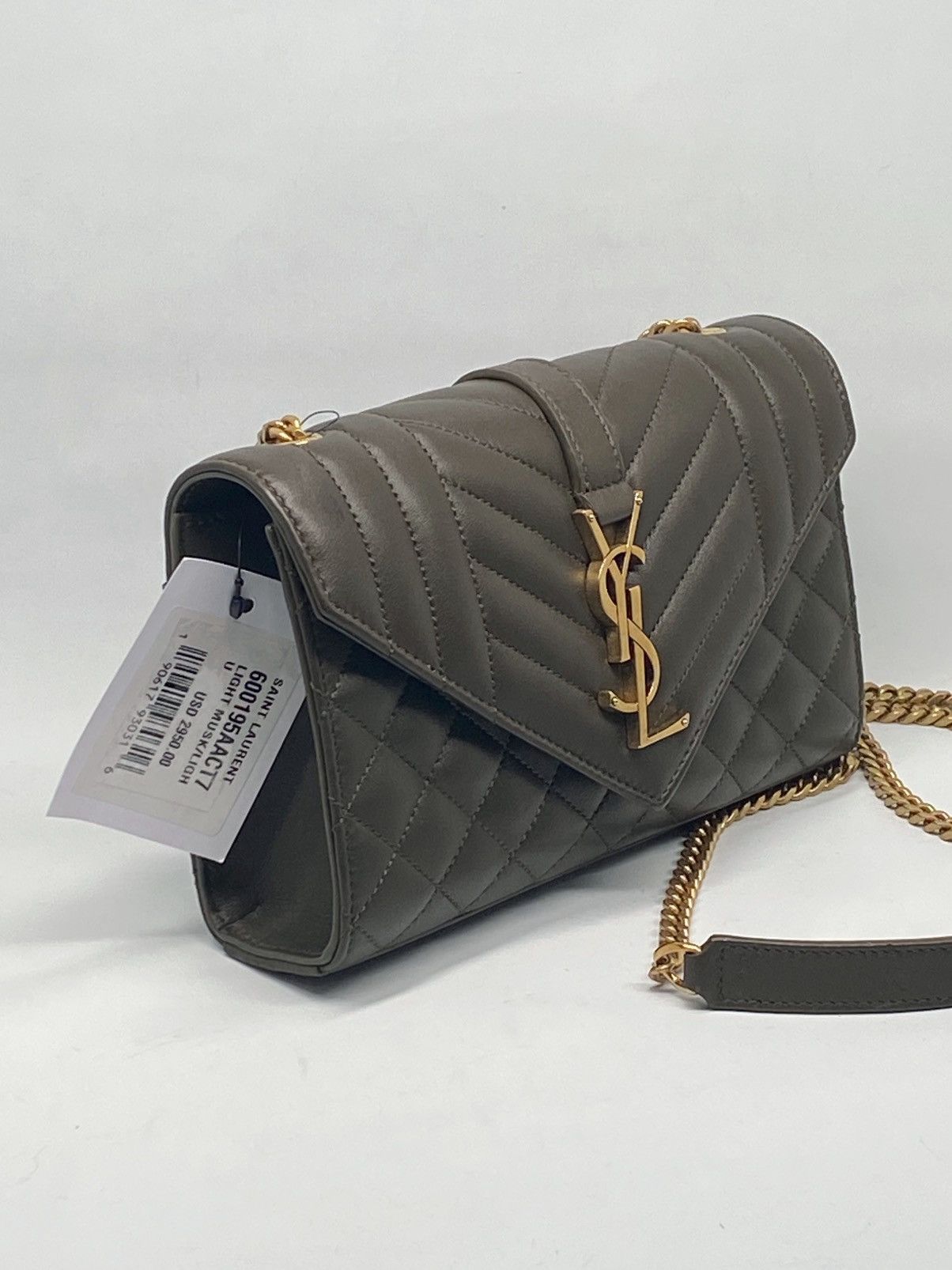Yves Saint Laurent Saint Laurent Envelope Triquilt Small YSL Shoulder Bag Size ONE SIZE - 6 Thumbnail