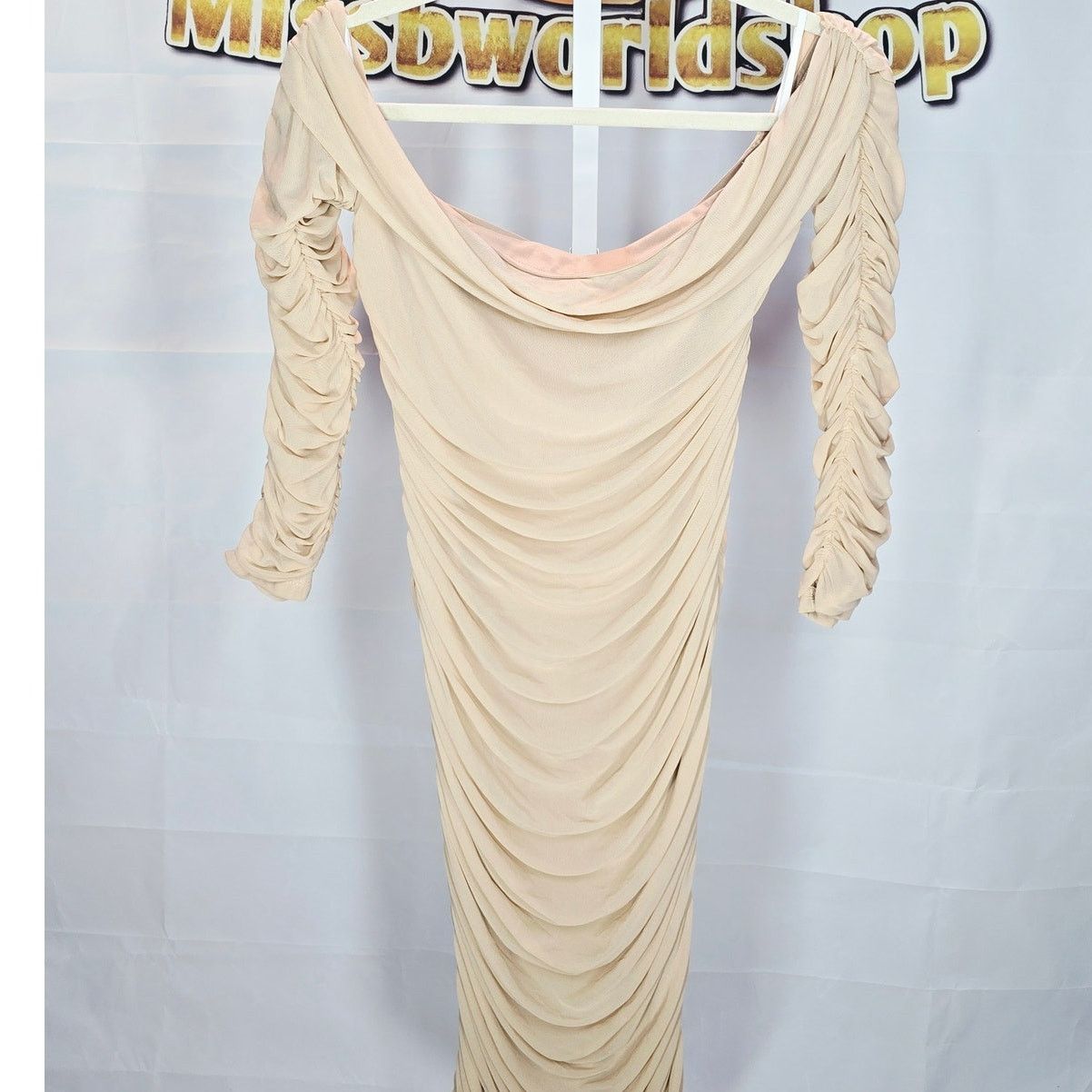 Shein Shein Nude Ruched Off-Shoulder Bodycon Dress Size XL Size XL / US 12-14 / IT 48-50 - 1 Thumbnail