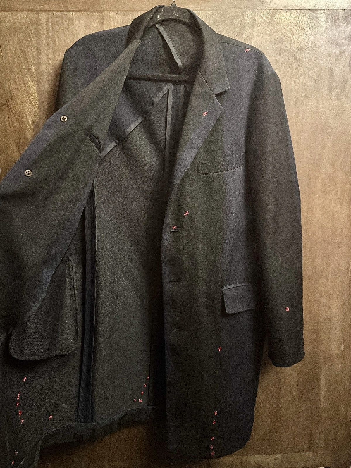 Yohji Yamamoto yohji yamamoto vintage wool embroidered coat 2jp men Size US S / EU 44-46 / 1 - 5 Thumbnail