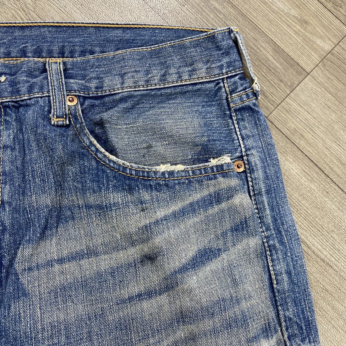 Levi's Vintage Clothing 1990s Vintage Levis 501 36x32 Distressed Faded Blue Jeans Size US 36 / EU 52 - 7 Thumbnail