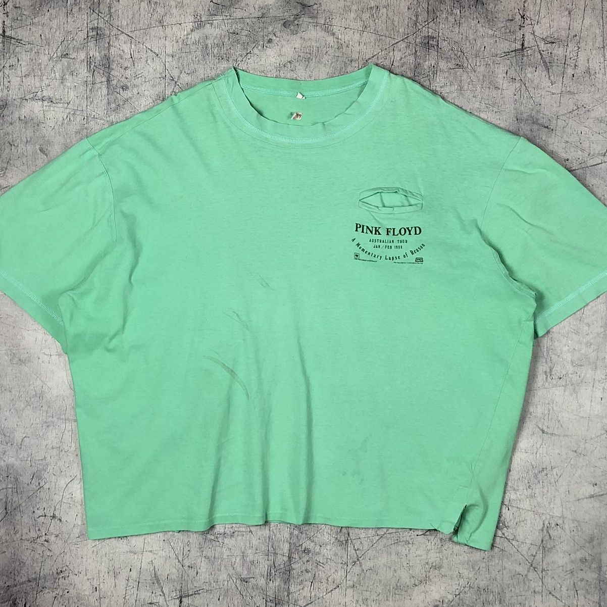 Pink Floyd Rare 1988 Pink Floyd Australian Tour Tee Size US L / EU 52-54 / 3 - 3 Thumbnail