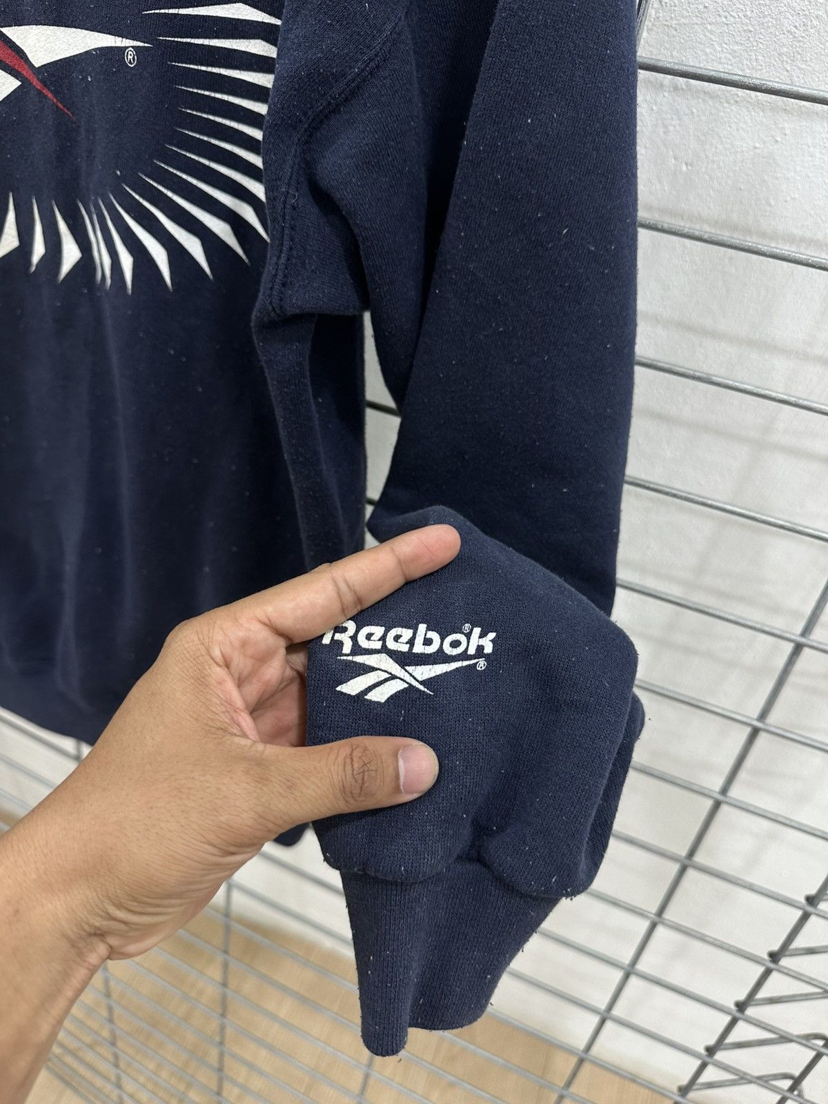 Reebok Vintage 90s Reebok Sweatshirt Made In USA Big Logo Crewneck Size US L / EU 52-54 / 3 - 6 Thumbnail