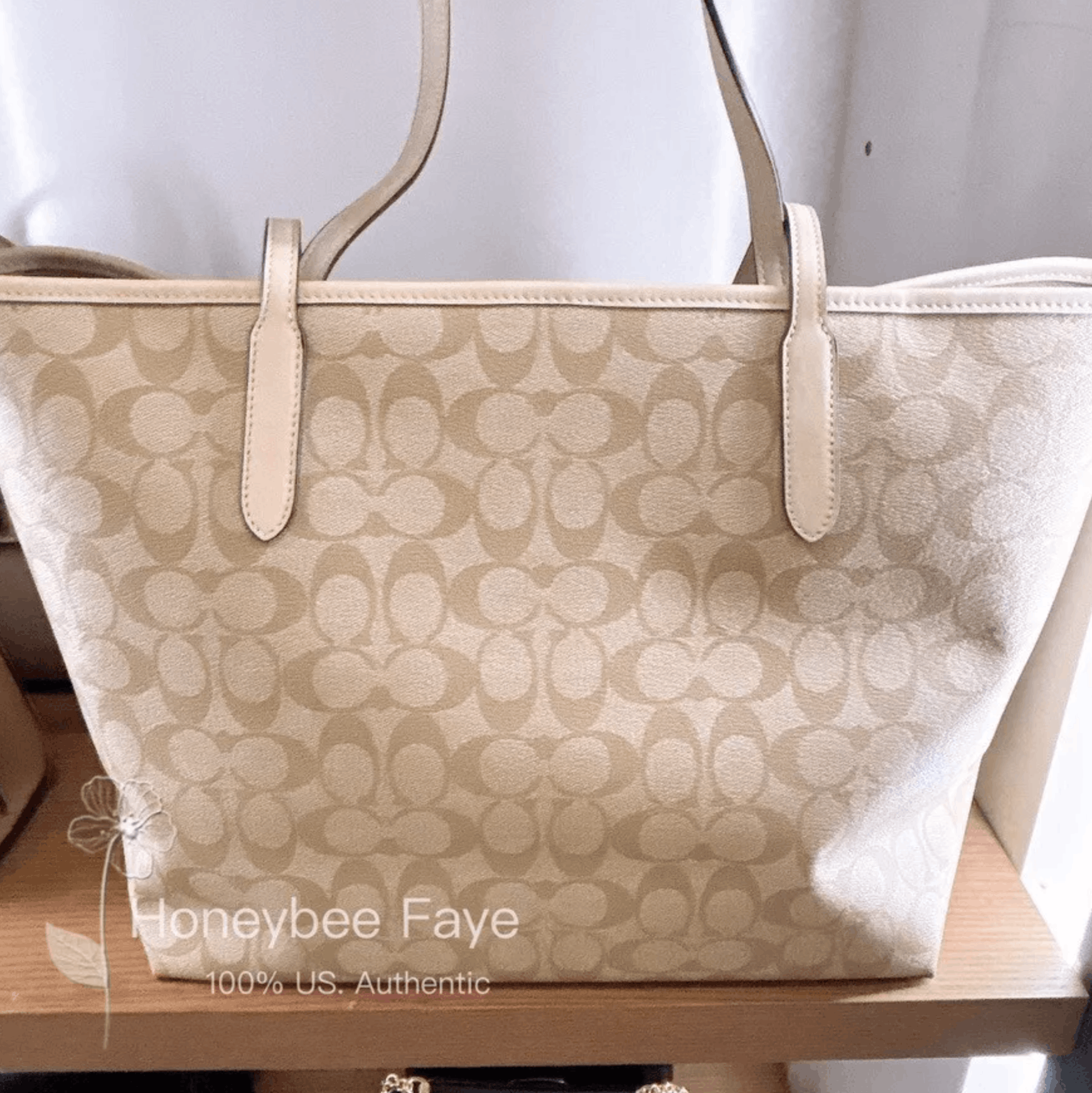 Coach NWT Coach New Year City Tote Bag With Dragon CQ188 Size ONE SIZE - 5 Thumbnail