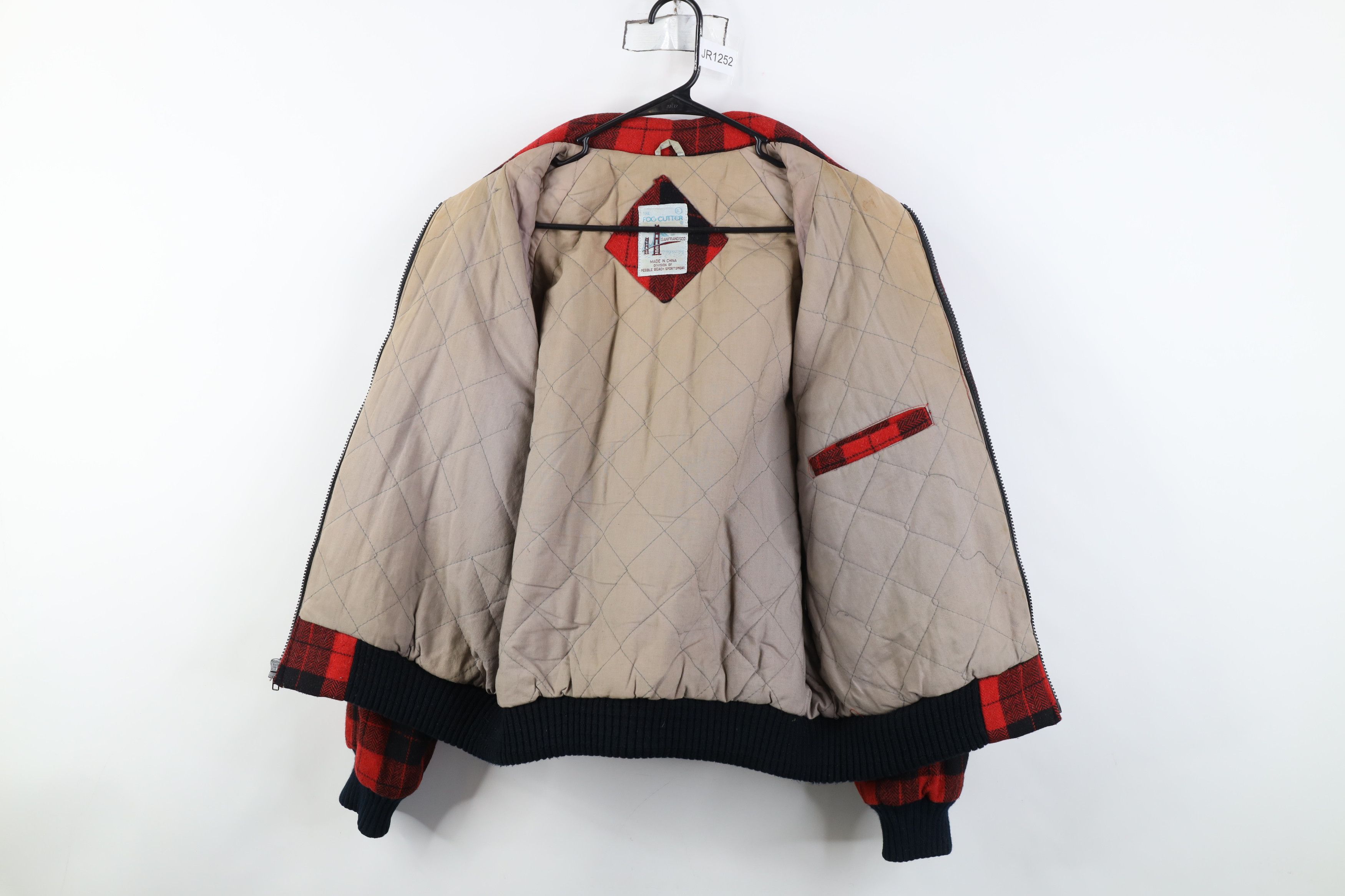 Vintage Vintage 70s Streetwear Quilted Buckle Collar Bomber Jacket Size US L / EU 52-54 / 3 - 10 Thumbnail