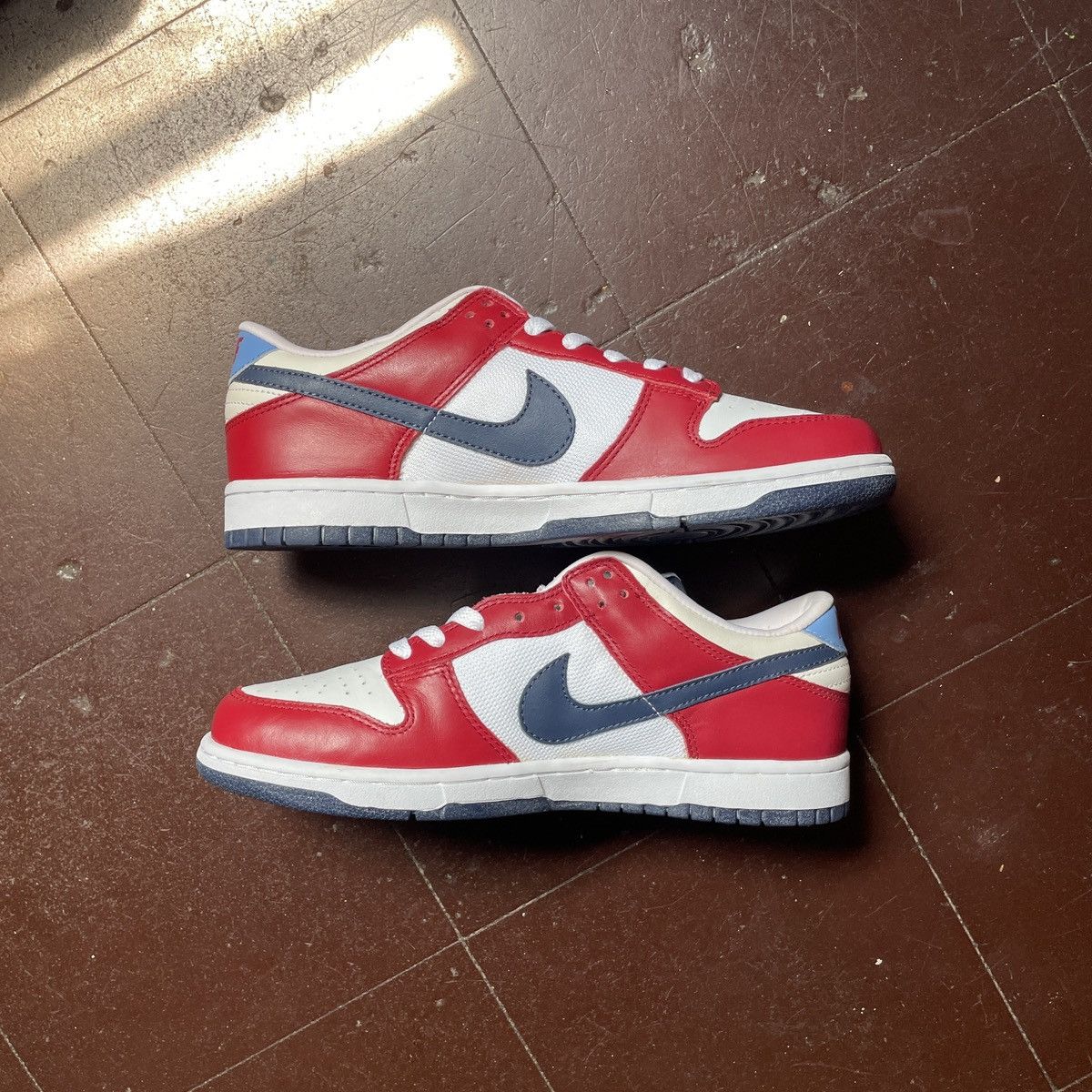 NIKE DUNK LOW SUPREME COURT RED NAVY UNC sb