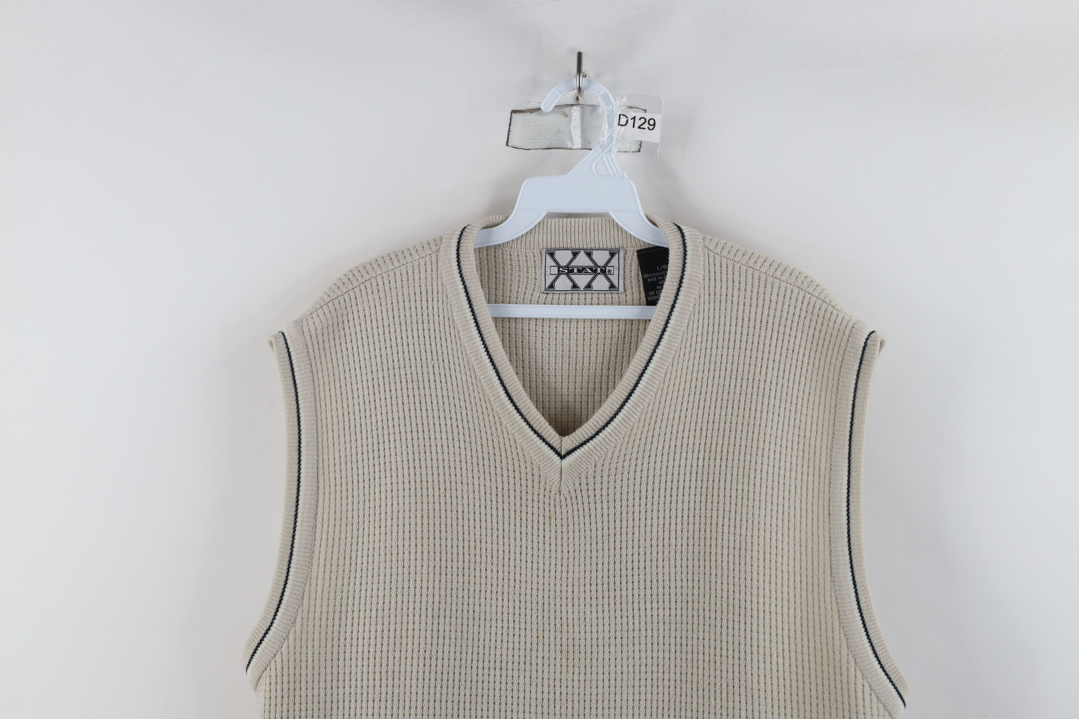 Vintage Vintage 90s Streetwear Ribbed Knit Sweater Vest Beige Size US L / EU 52-54 / 3 - 2 Thumbnail