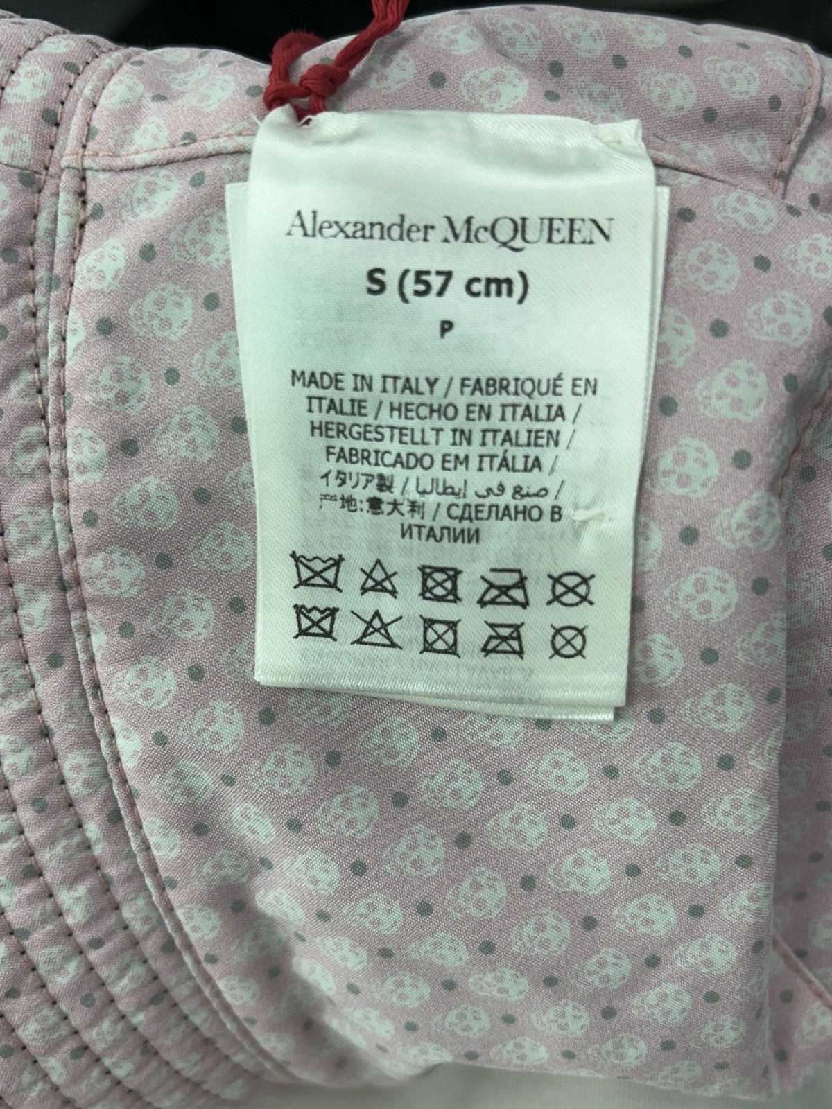 Alexander McQueen Alexander McQueen Logo Embroidered Reversible Bucket Hat Size ONE SIZE - 3 Thumbnail