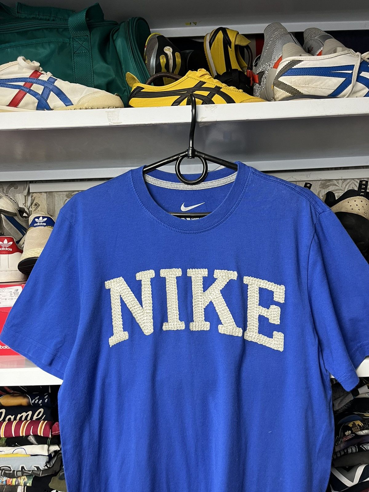 Nike Vintage Nike 90s Faded Big Swoosh Center Logo Tee Shirt Size US S / EU 44-46 / 1 - 2 Thumbnail