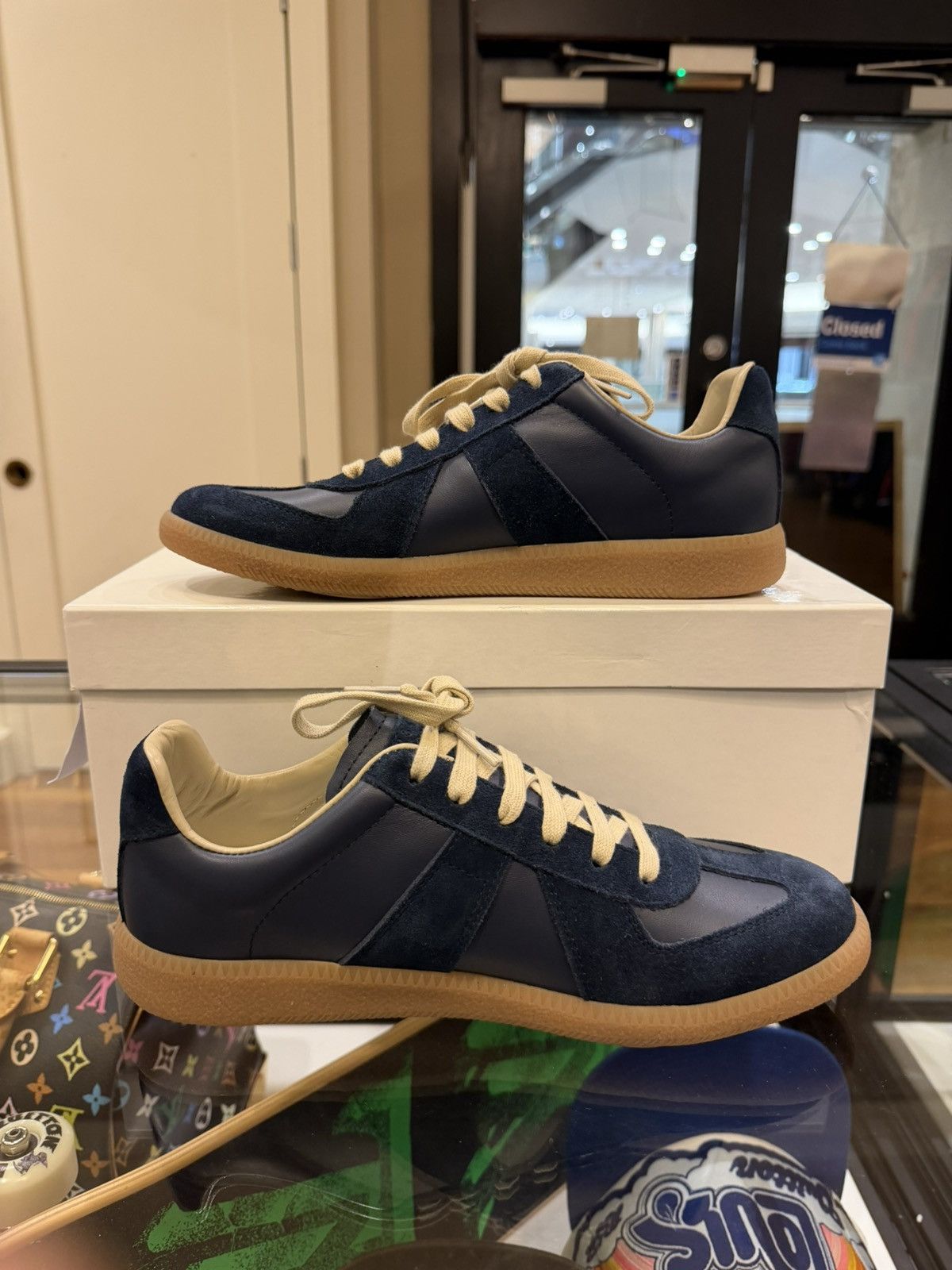 Maison Margiela Maison Margiela Replica Gats - Navy Size US 8 / EU 41 - 2 Thumbnail
