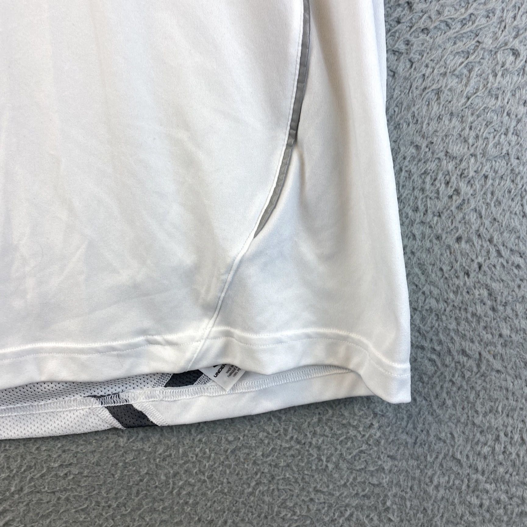 Under Armour Under Armour HeatGear Men's White Football Training T Shirt Sz M Size US M / EU 48-50 / 2 - 3 Thumbnail