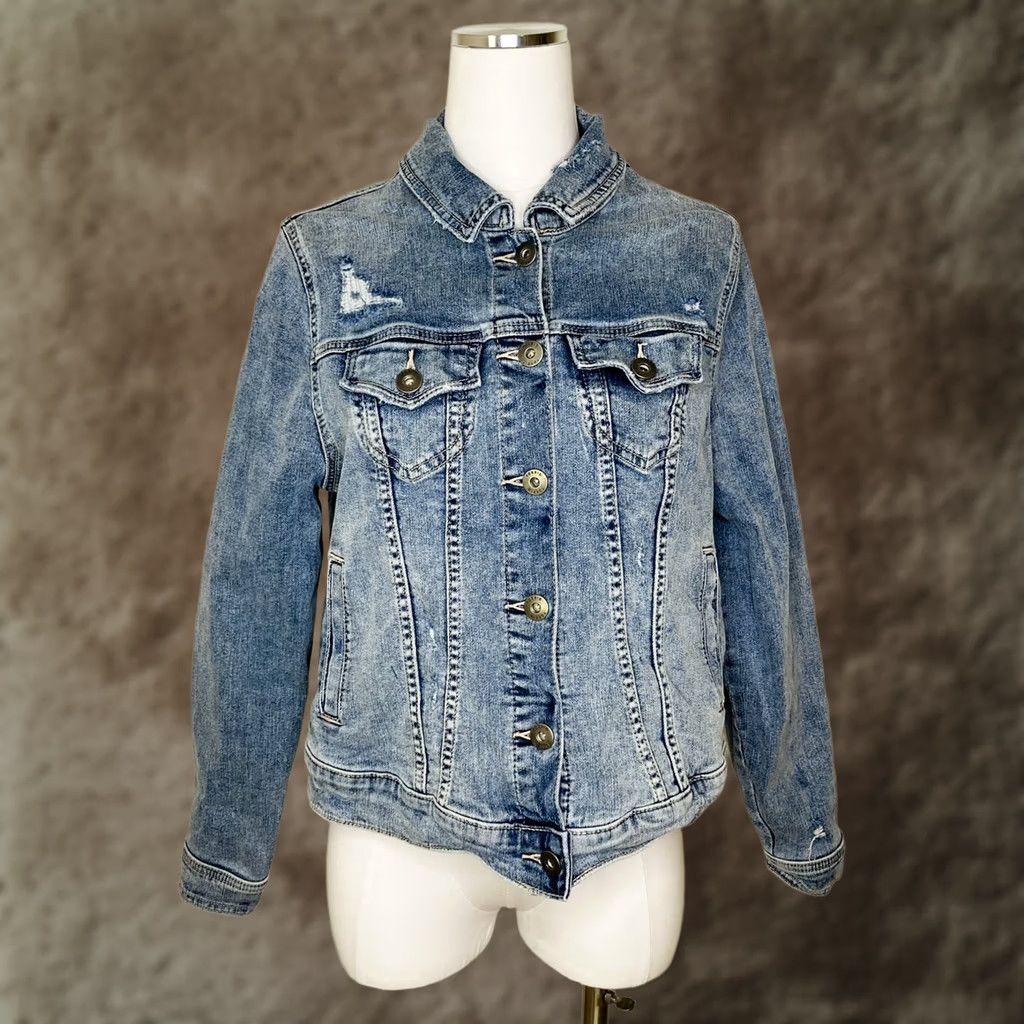 Torrid VINTAGE Torrid Denim Jean Distressed Jacket 00 Plus Size Light Wash Button Jacket Womens 0X Blue Spring Fall Winter Mens Womens Girls Boys Size 40" / US 18 - 1 Thumbnail