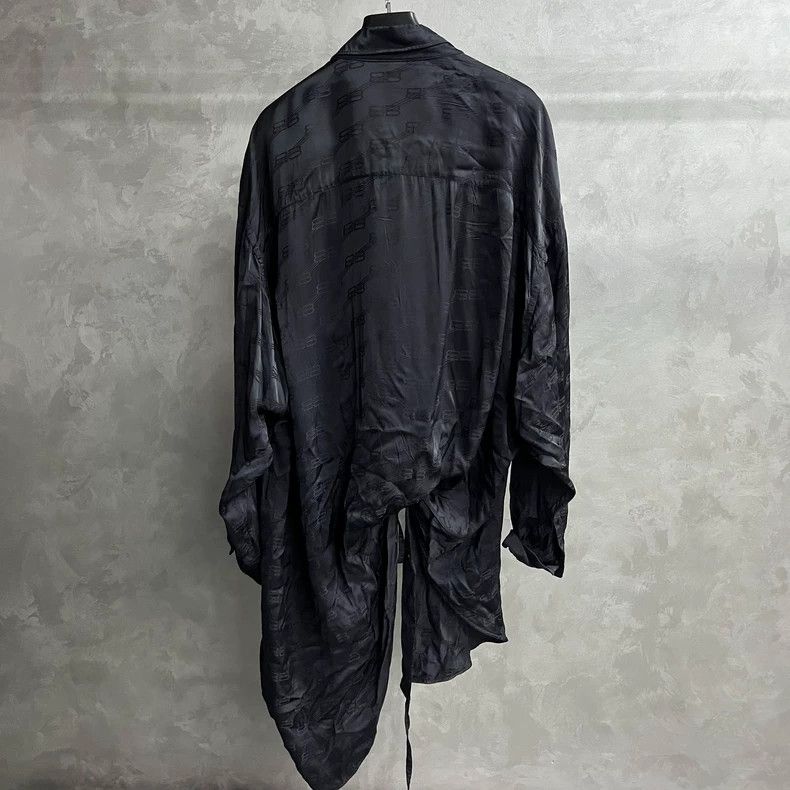 Balenciaga Balenciaga size 38 Black Full Print Logo Shirt Style Long Size M / US 6-8 / IT 42-44 - 2 Thumbnail