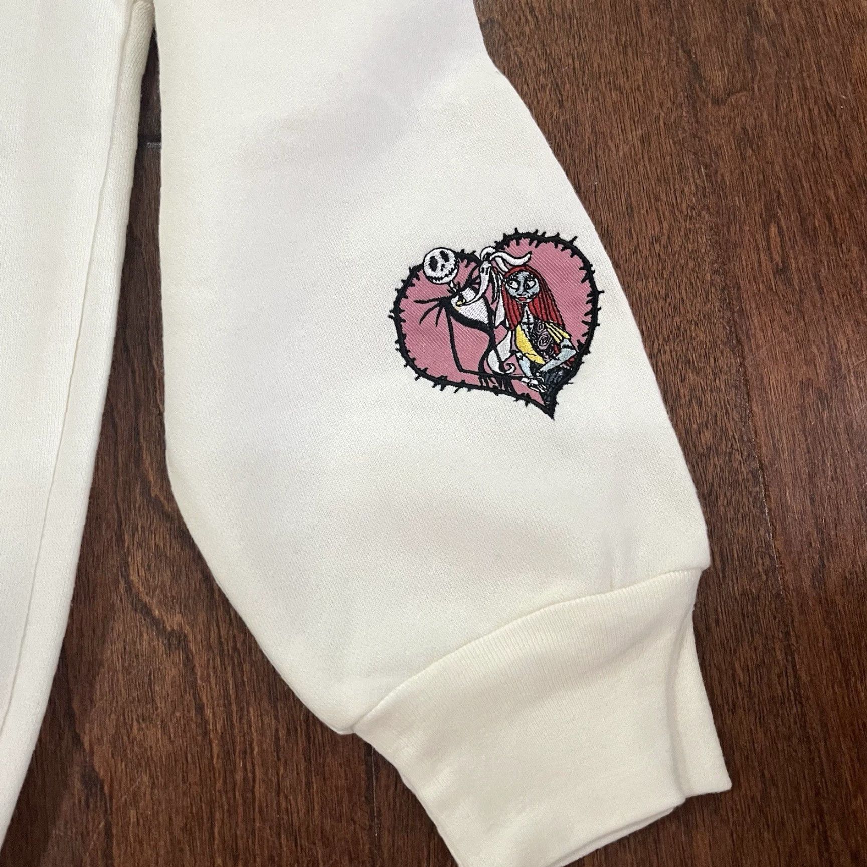 Disney Disney The Nightmare Before Christmas Hoodie Womens Sweatshirt XL Patch Zip Hoodie Christmas Womens Large/XL White Size XL / US 12-14 / IT 48-50 - 4 Thumbnail