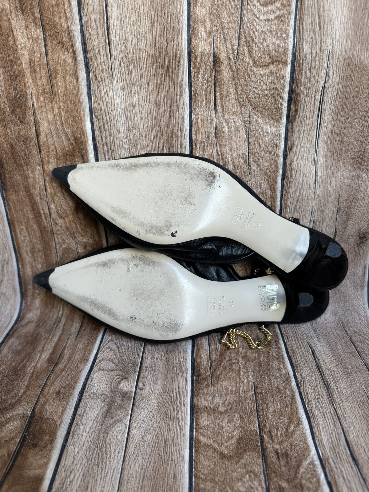 Fendi Colibri bow chain mules heels Size US 10 / IT 40 - 13 Thumbnail
