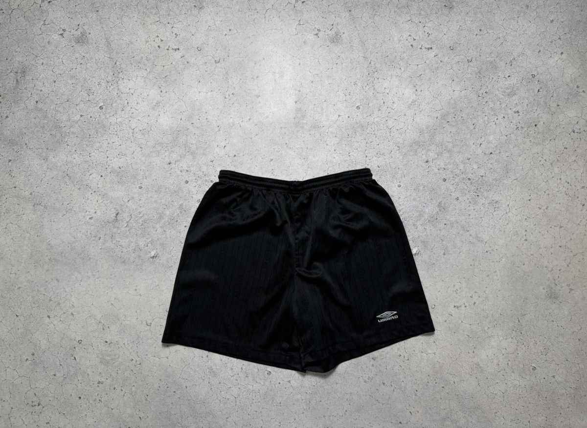 Umbro × Vintage Umbro Vintage 90’s Monogramm Shorts Size M Y2K Size US 32 / EU 48 - 1 Thumbnail