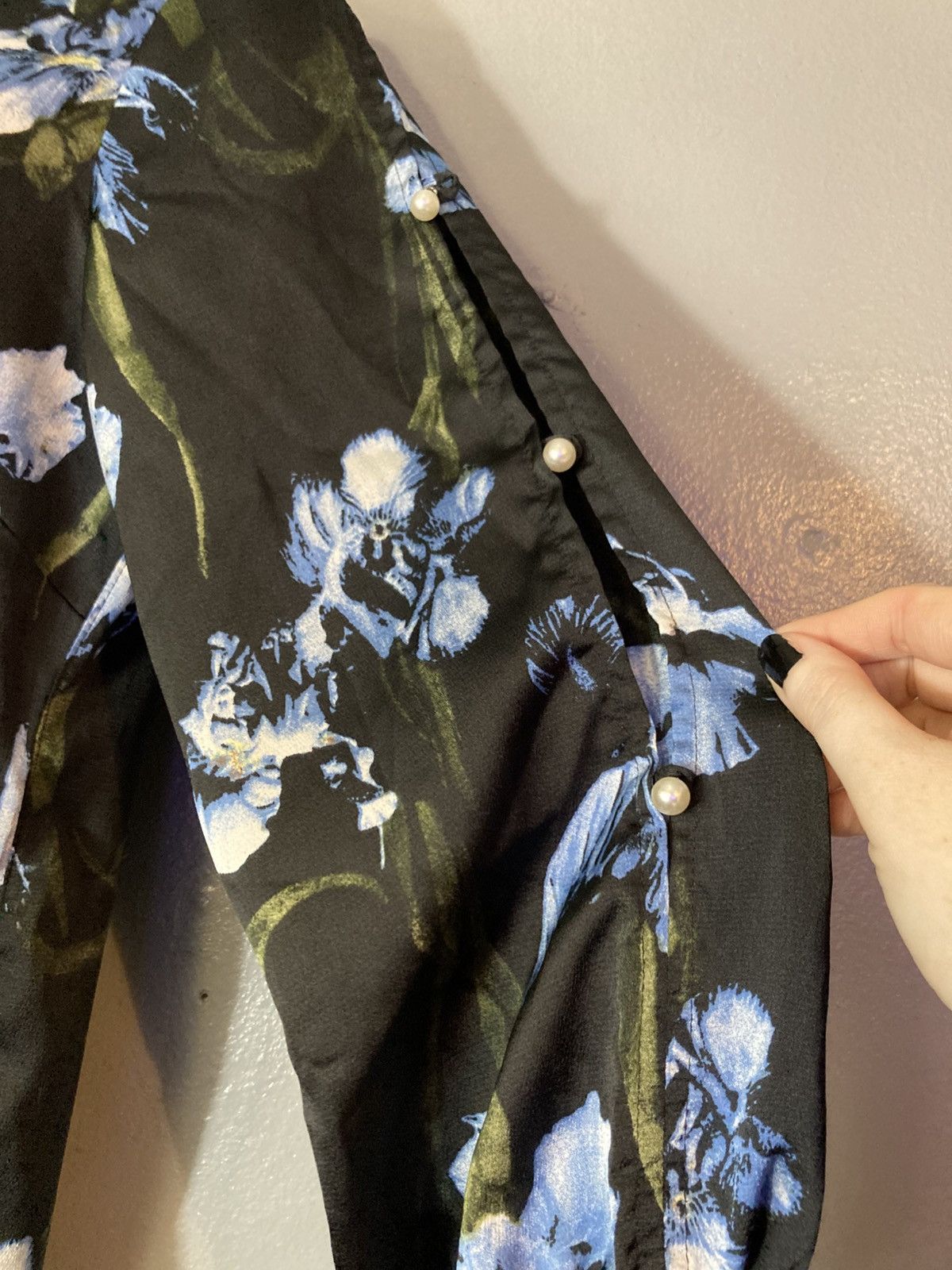 Other Lily Morgan, black floral open sleeve blouse Size S / US 4 / IT 40 - 4 Thumbnail