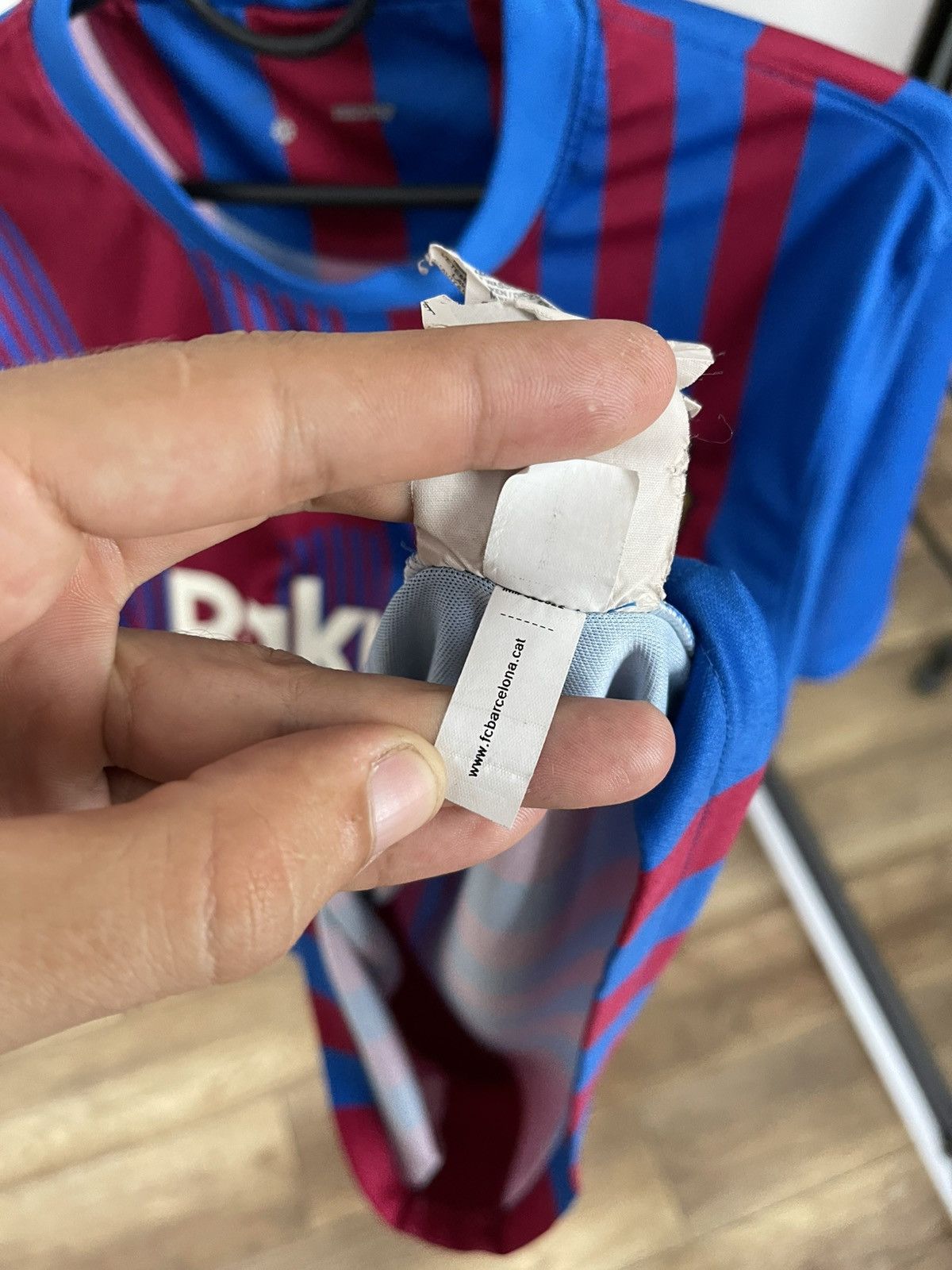 Nike 2021/2022 Nike Barcelona Soccer Jersey T-Shirt Tee Size US S / EU 44-46 / 1 - 12 Thumbnail