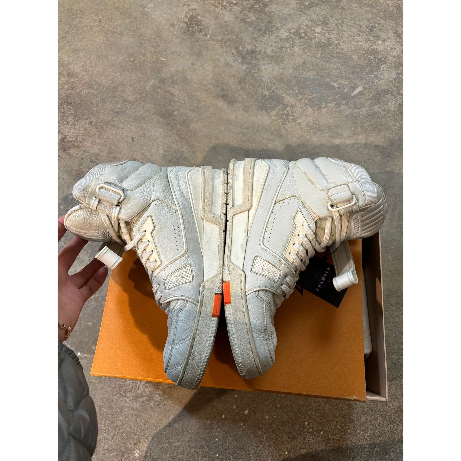 Louis Vuitton LV Virgil High Top Trainer Cream Used US 8.5 With Box Size US 8.5 / EU 41-42 - 4 Thumbnail