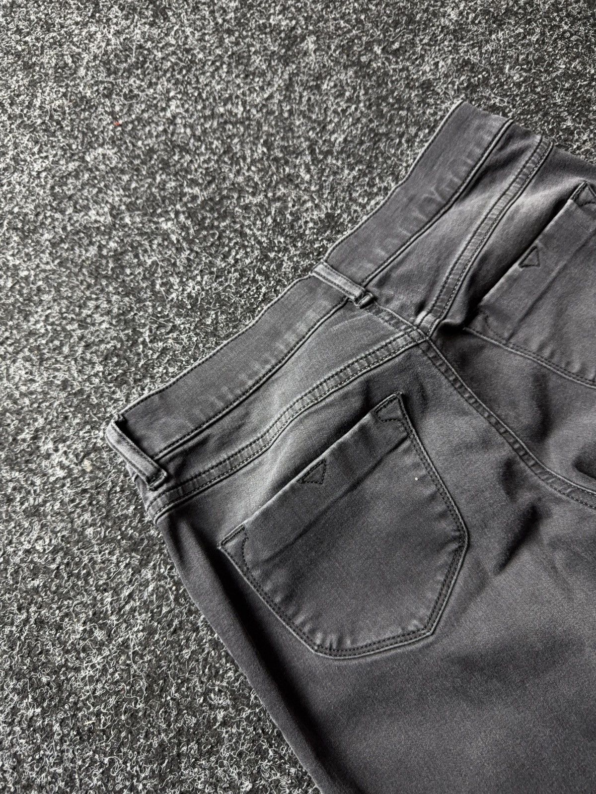 Diesel 00s Diesel LIVER-S Super Slim Grey Faded Denim Skinny Fit Size 28" / US 6 / IT 42 - 19 Thumbnail