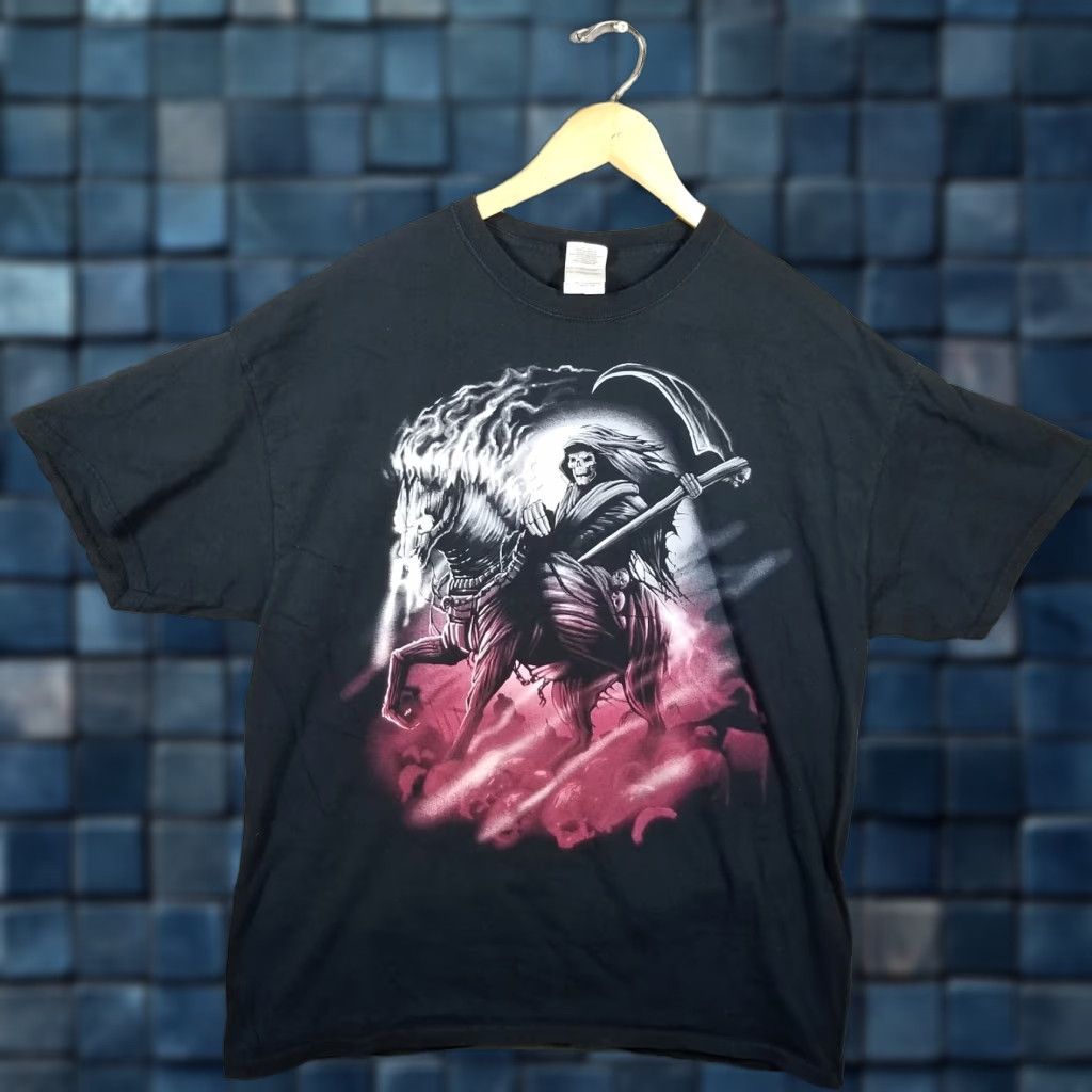 Gildan Vintage Y2K Grim Reaper Snake T Shirt Gildan XL Black Crew Neck Short Sleeve Men’s T-Shirt Emo Skate Retro Grunge Accessories Logo 90s Size US XL / EU 56 / 4 - 1 Thumbnail
