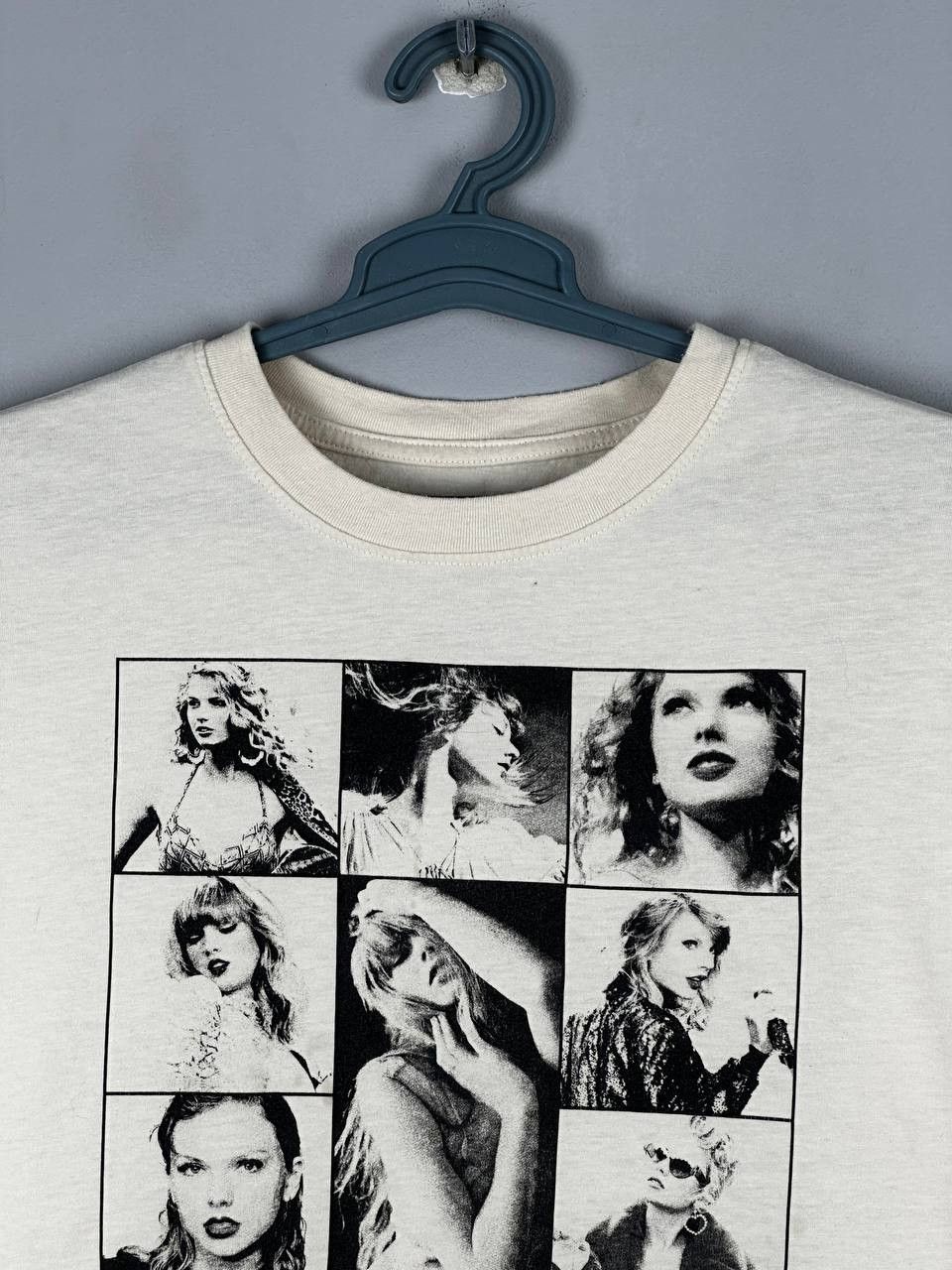Band Tees Taylor Swift The Eras Tour Rare Printed T Shirt Size XS / US 0-2 / IT 36-38 - 5 Thumbnail