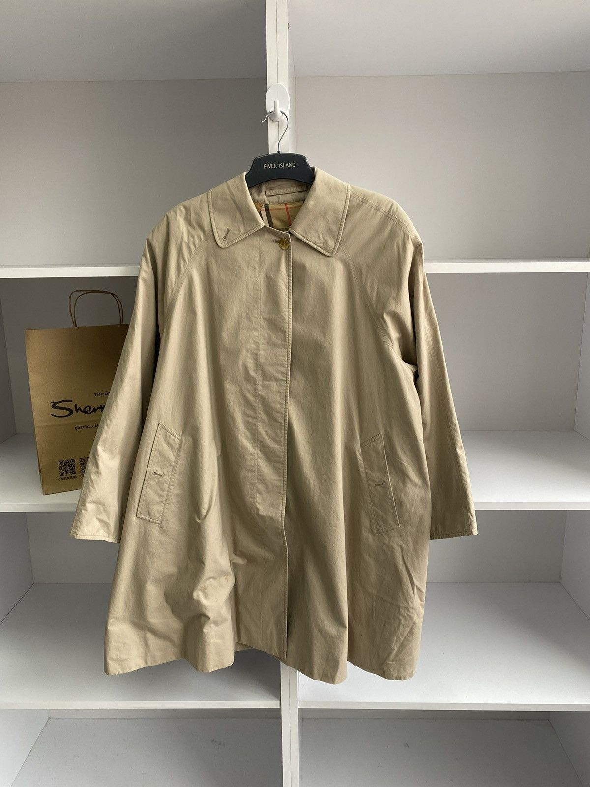 Burberry × Vintage Vintage Burberry Nova Check Beige Coat Size US S / EU 44-46 / 1 - 1 Thumbnail